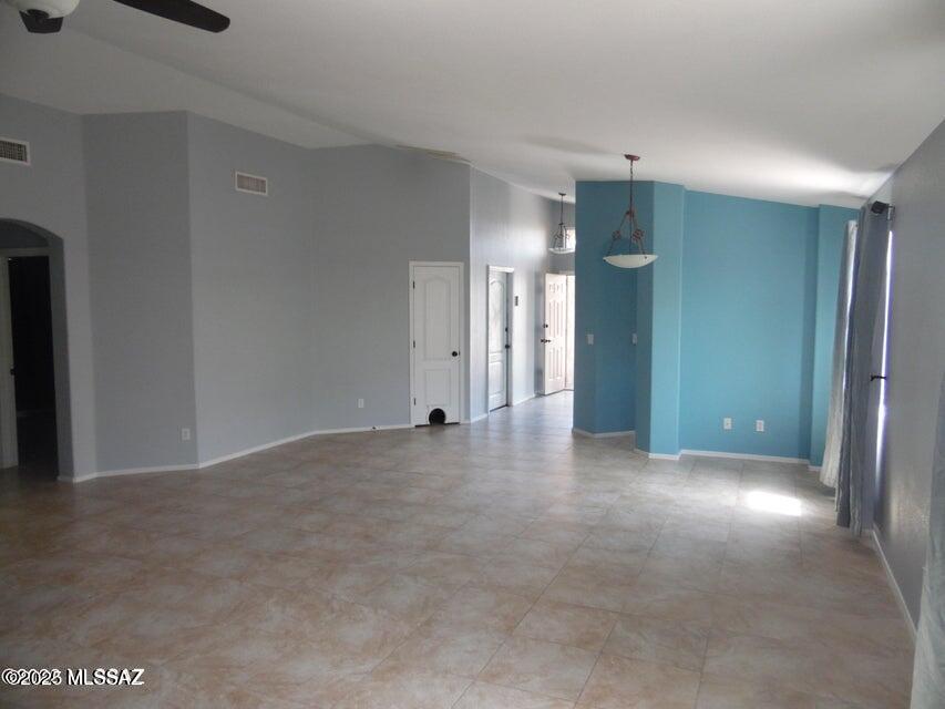Golden Hills (1-35) - Residential Lease