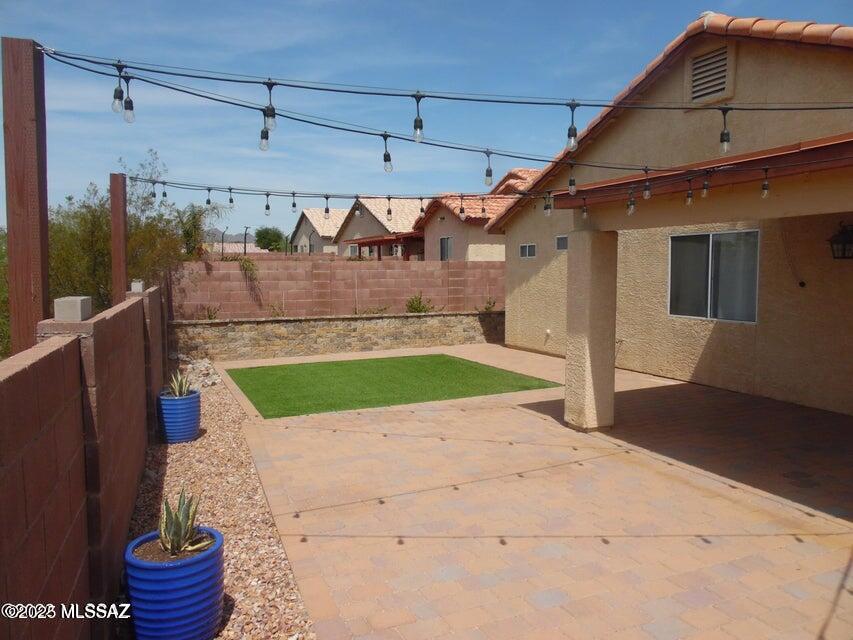 Golden Hills (1-35) - Residential Lease