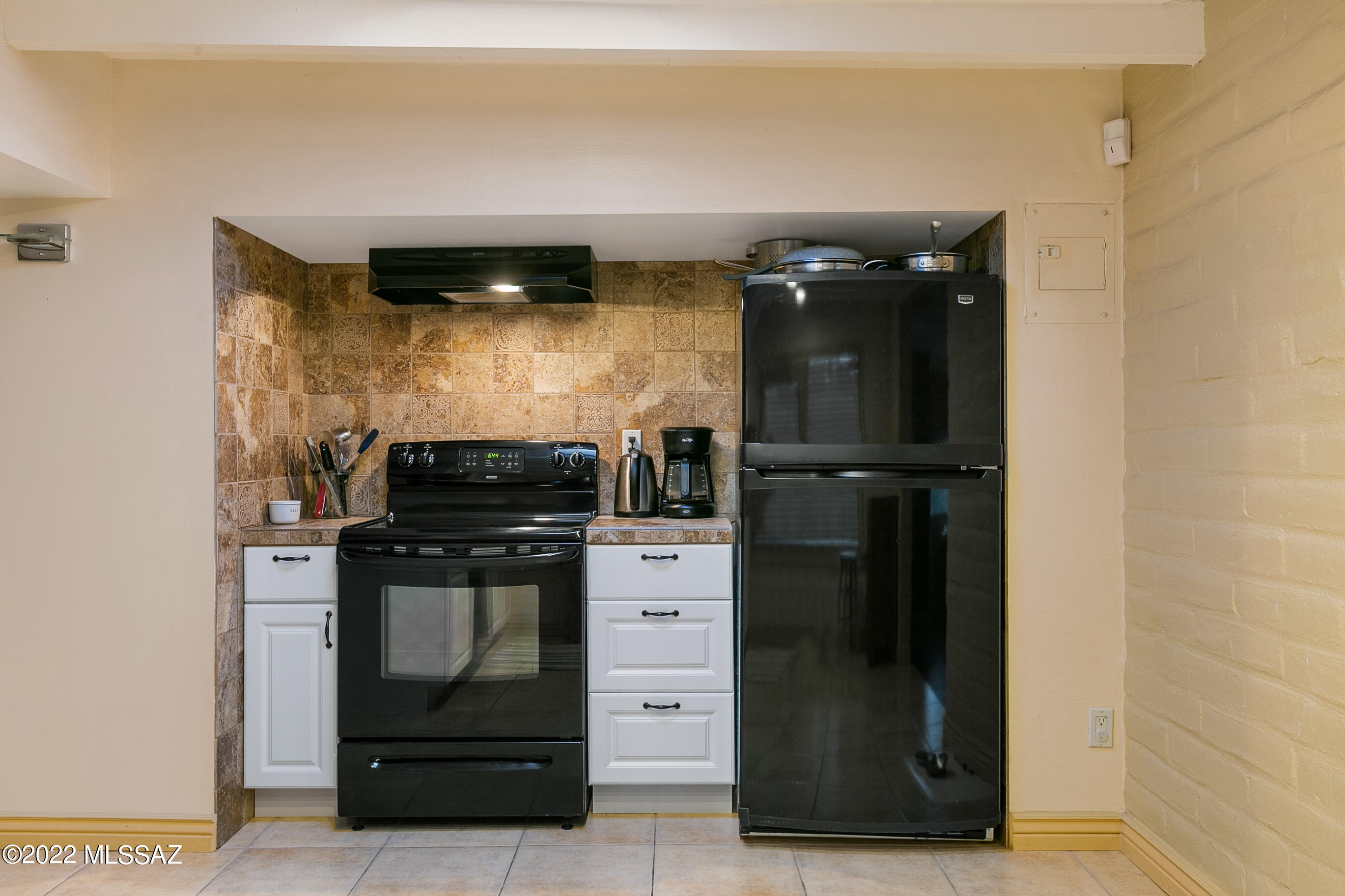 Casas Adobes Estates NO. 3-A - Residential Income