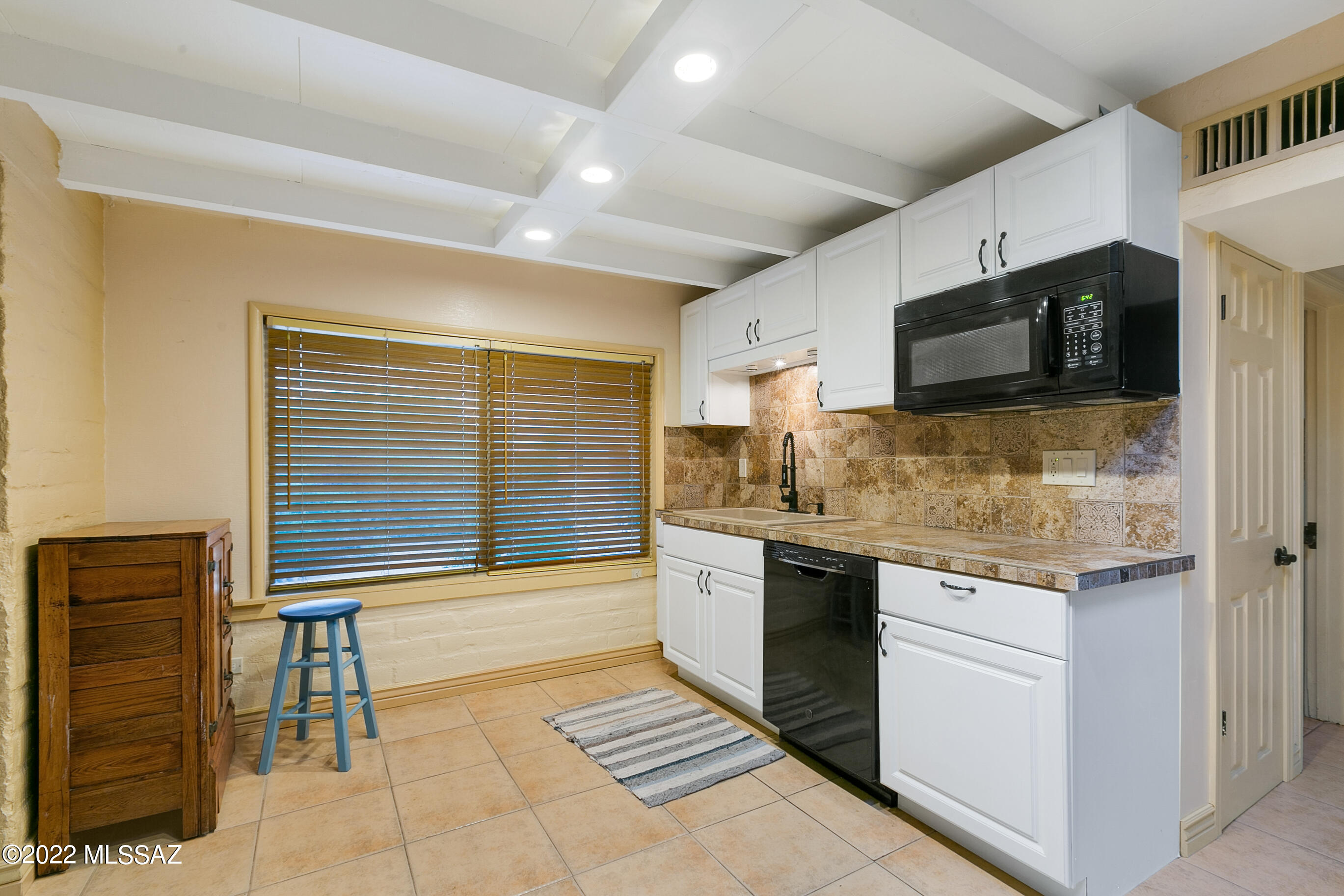 Casas Adobes Estates NO. 3-A - Residential Income