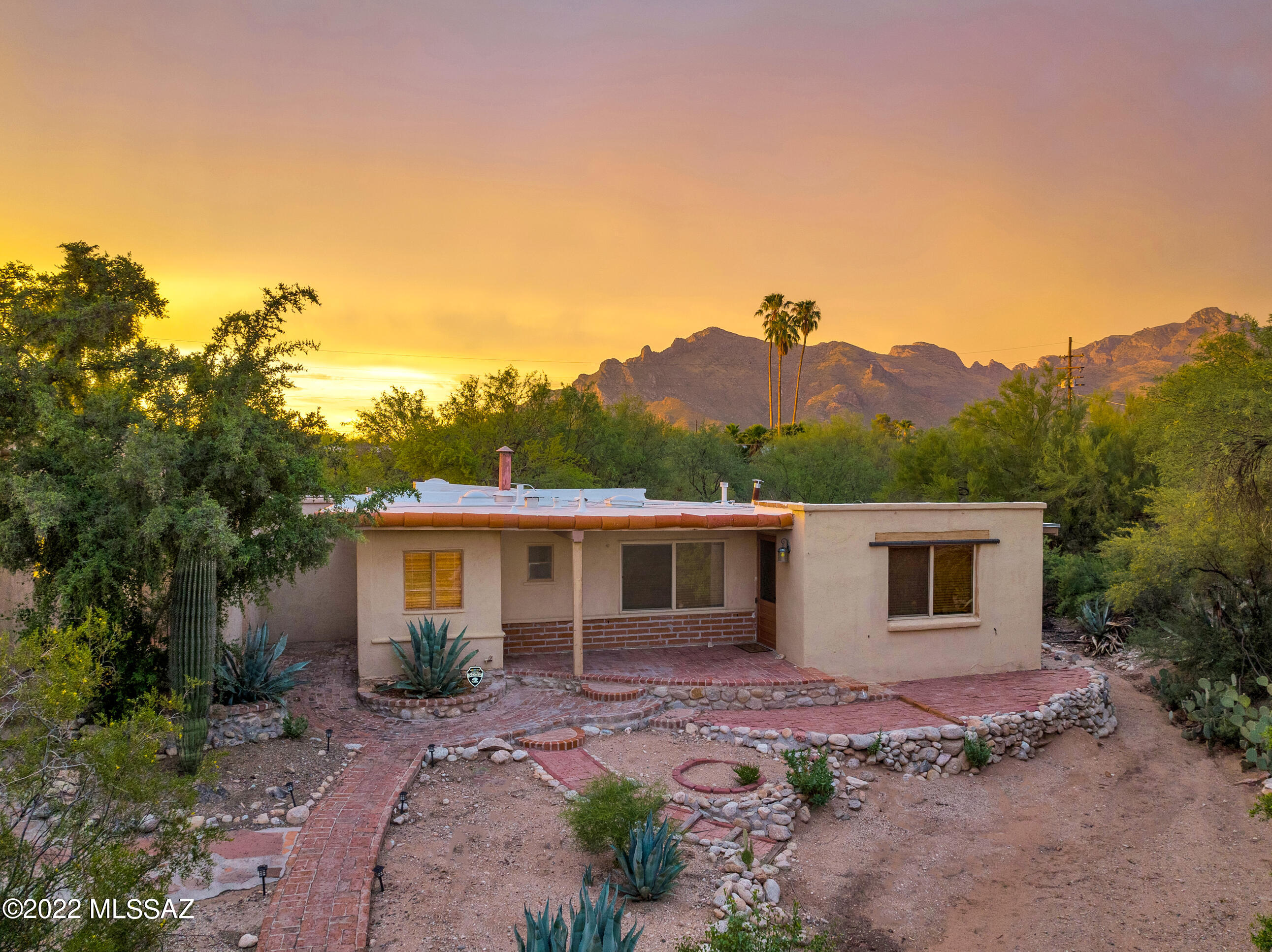 Casas Adobes Estates NO. 3-A - Residential Income