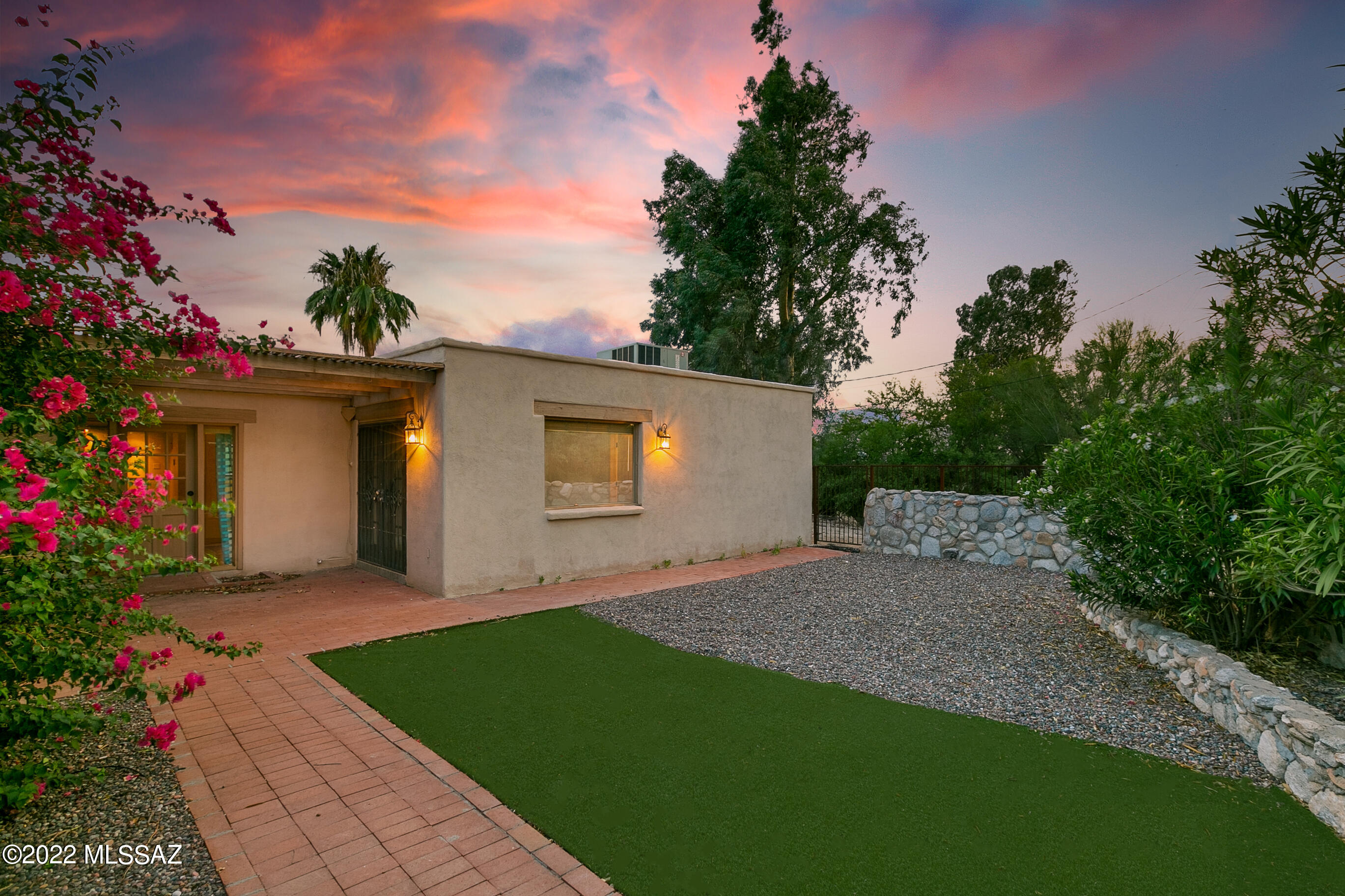 Casas Adobes Estates NO. 3-A - Residential Income