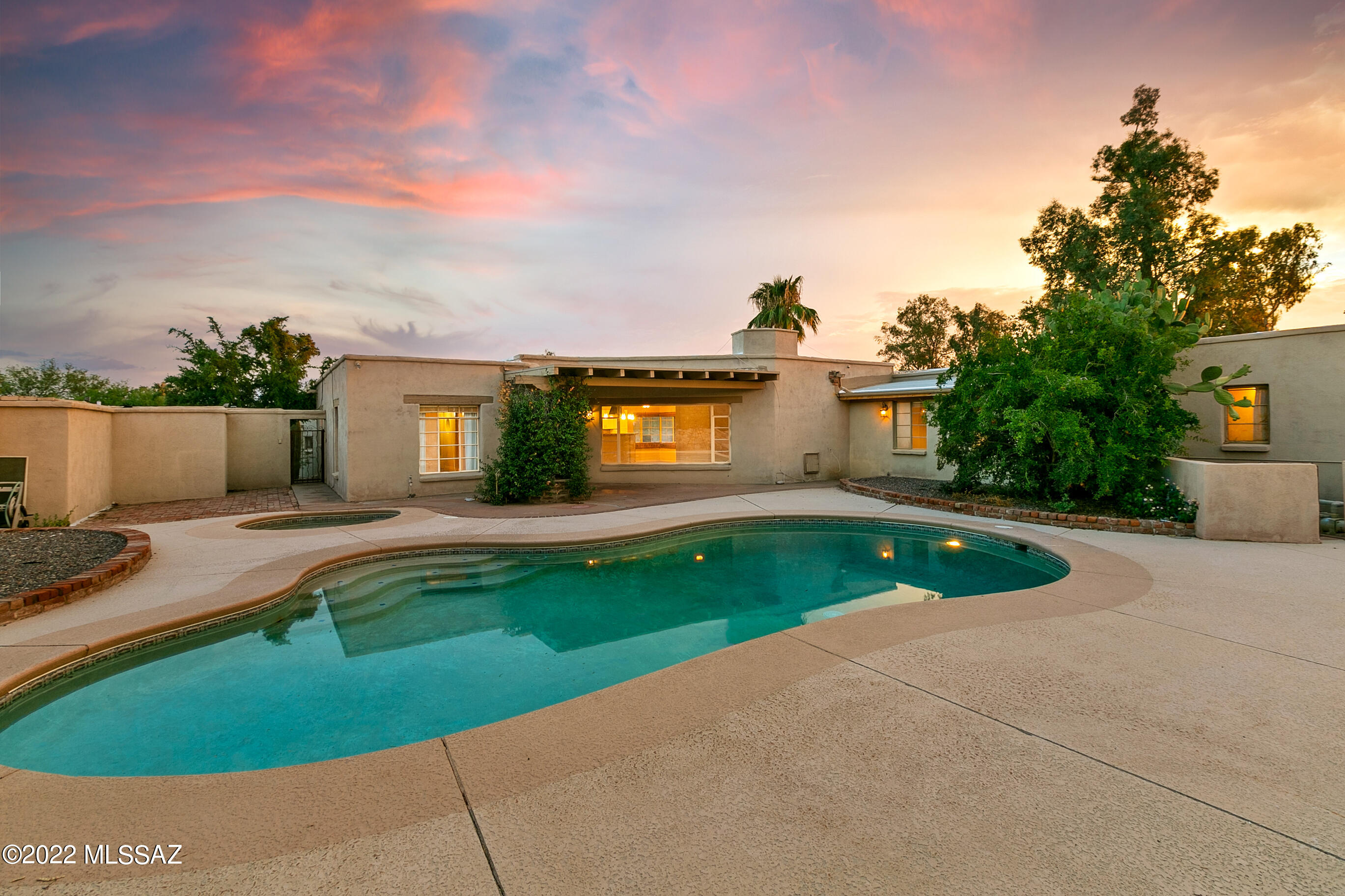 Casas Adobes Estates NO. 3-A - Residential Income
