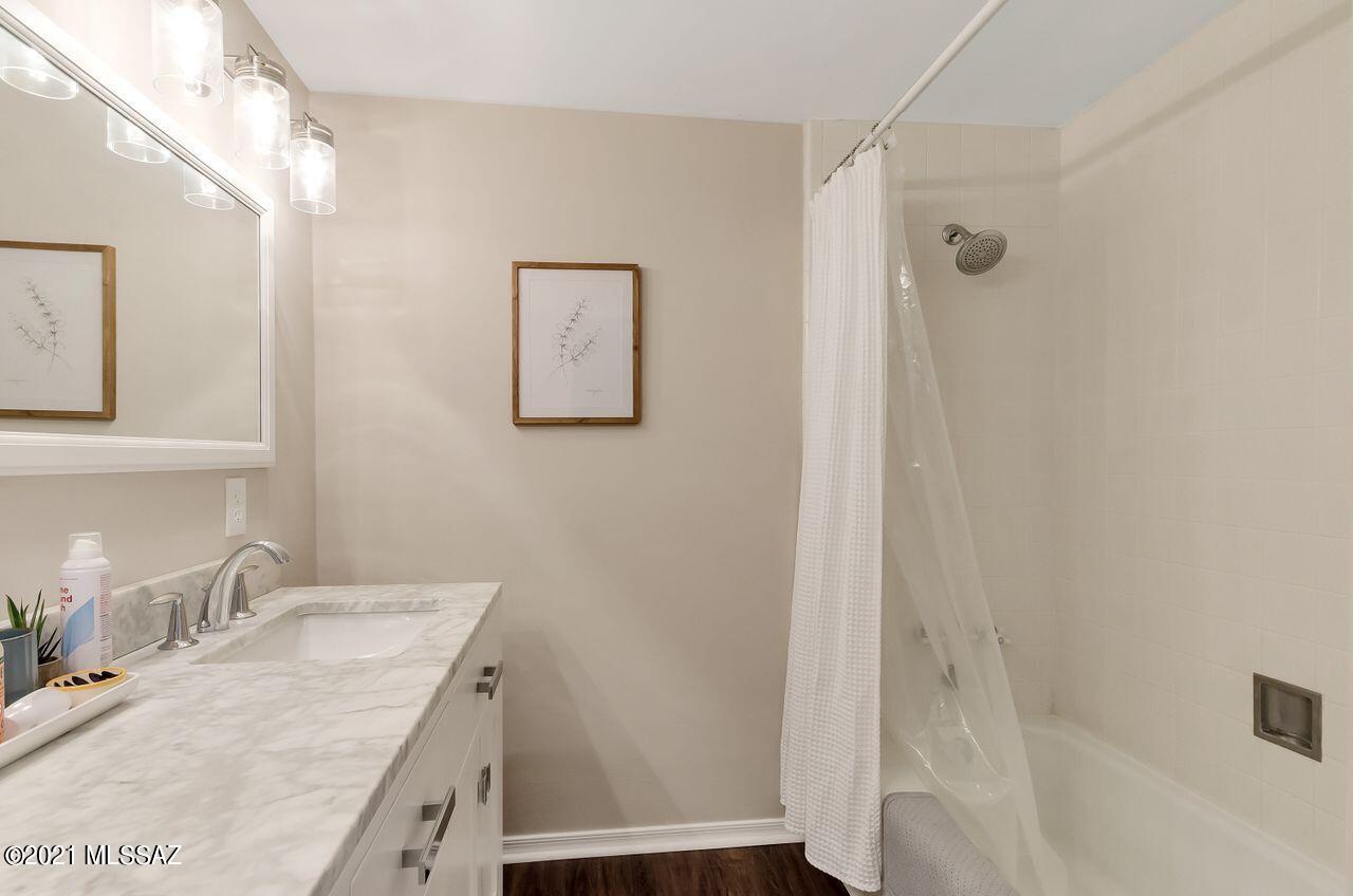 El Encanto Apartments - Residential