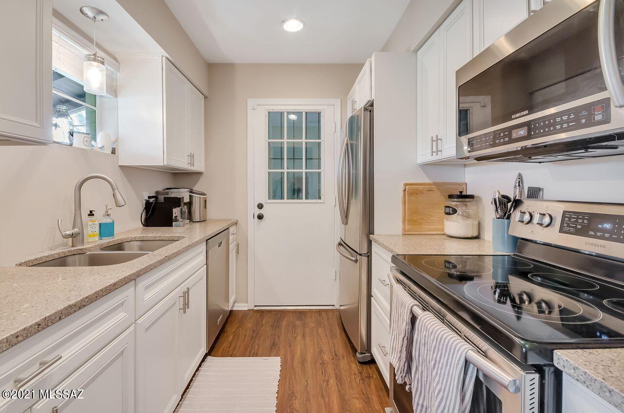 El Encanto Apartments - Residential