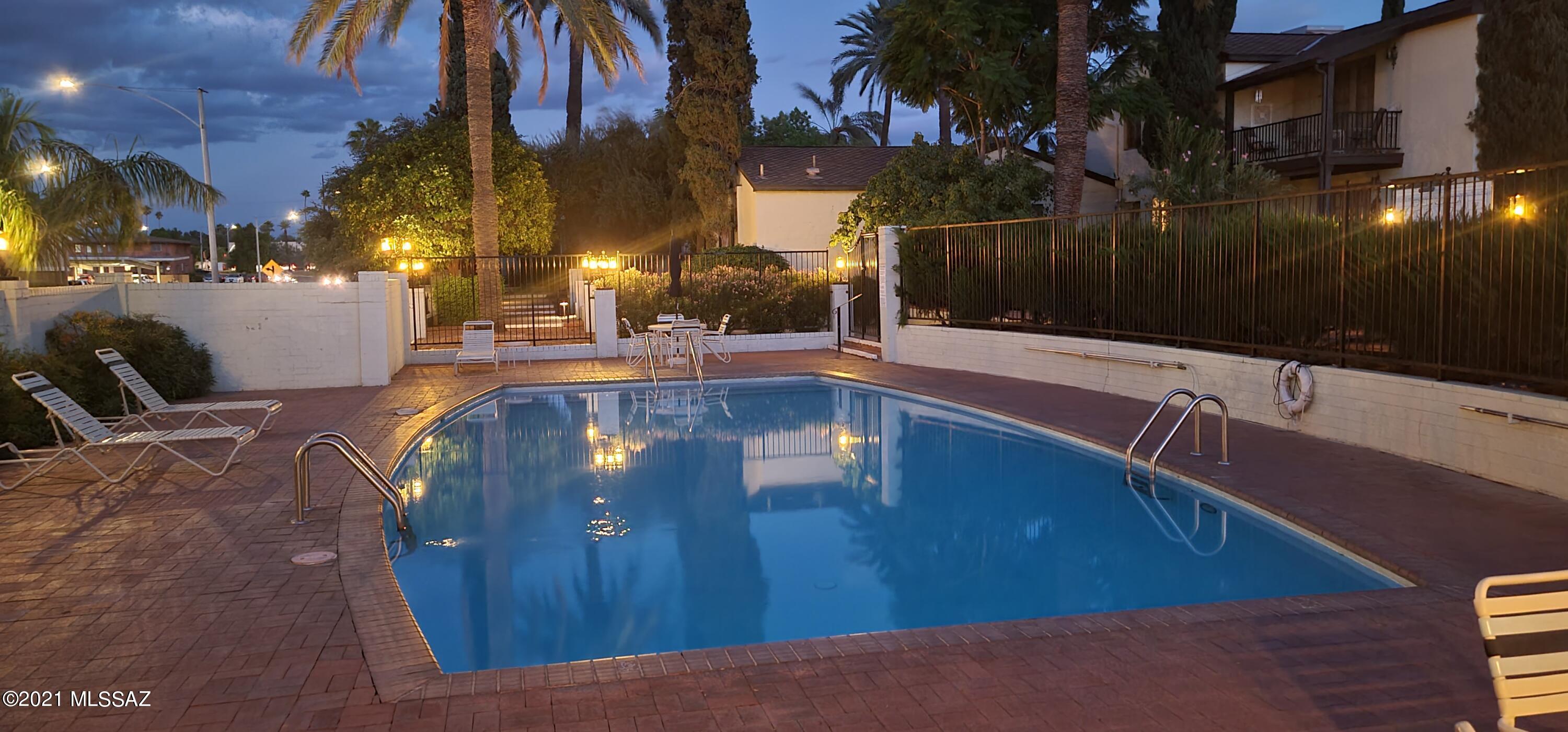 El Encanto Apartments - Residential