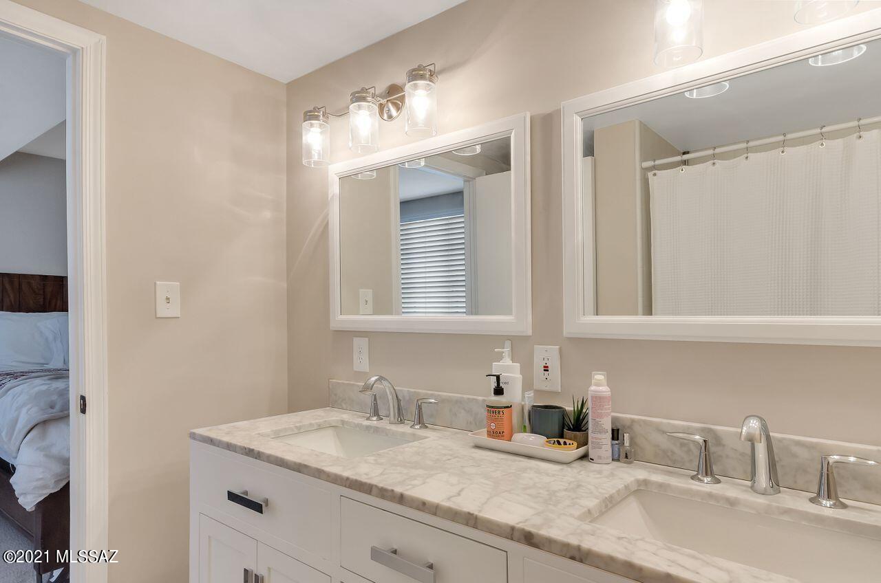 El Encanto Apartments - Residential