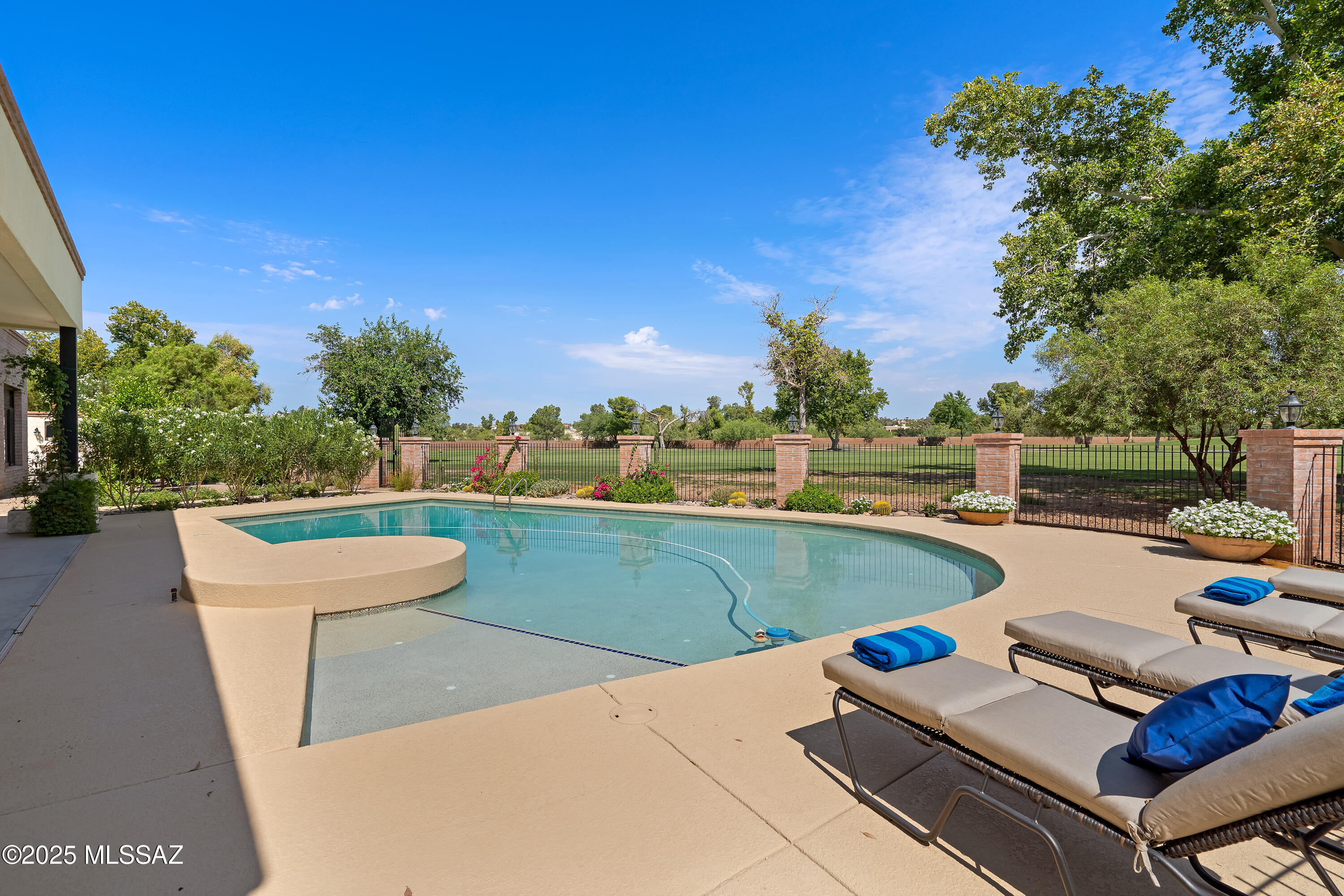 Tucson National Est - Residential