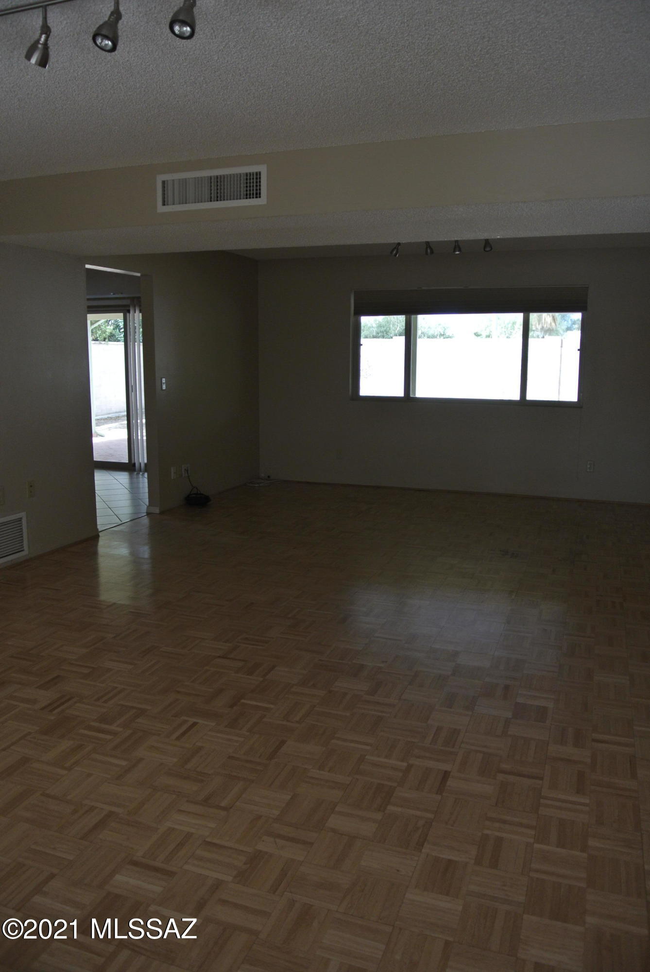 Kingswood Unit 1 (80-165) - Residential
