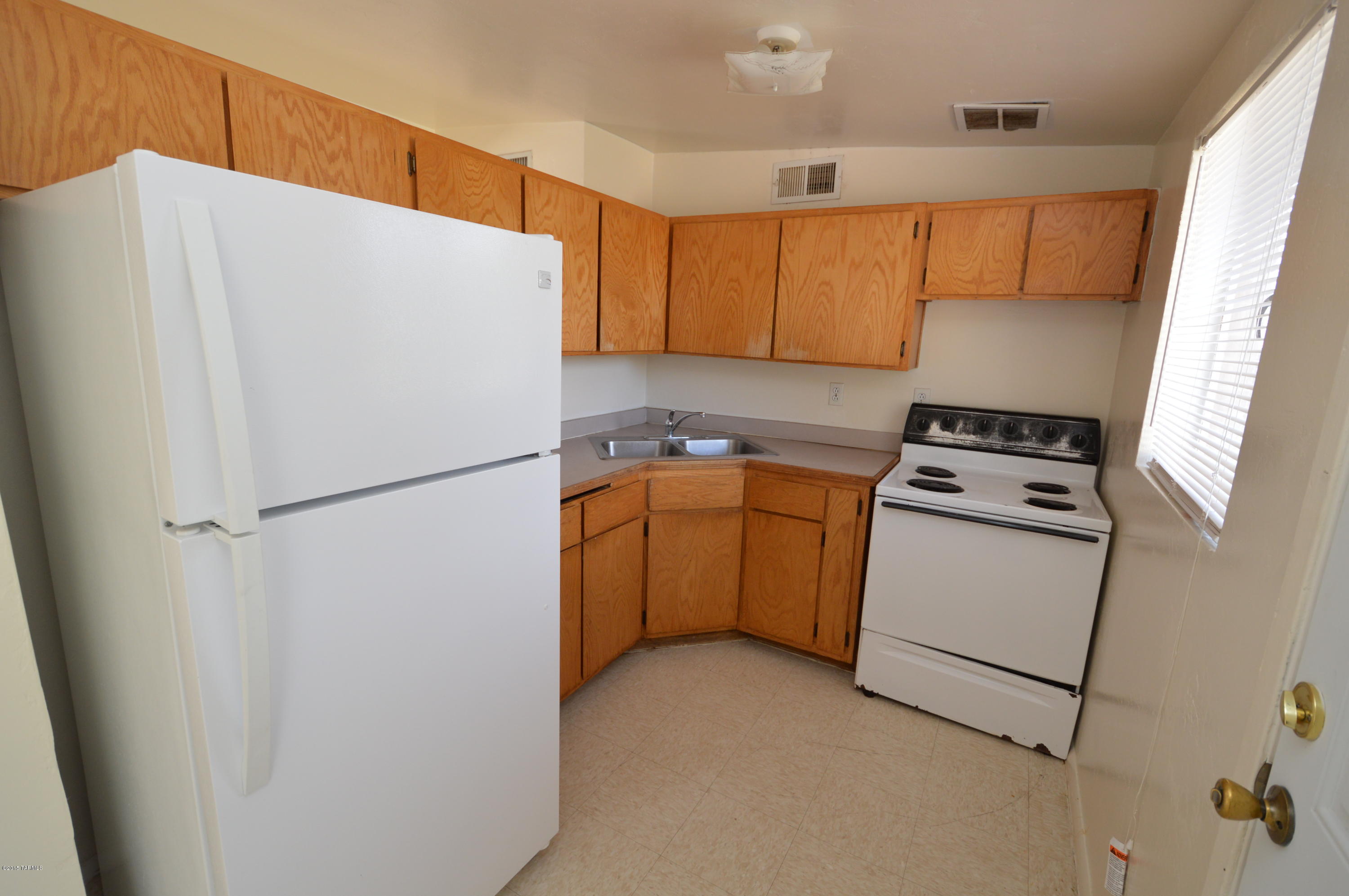 Craycroft Terrace - Residential Lease