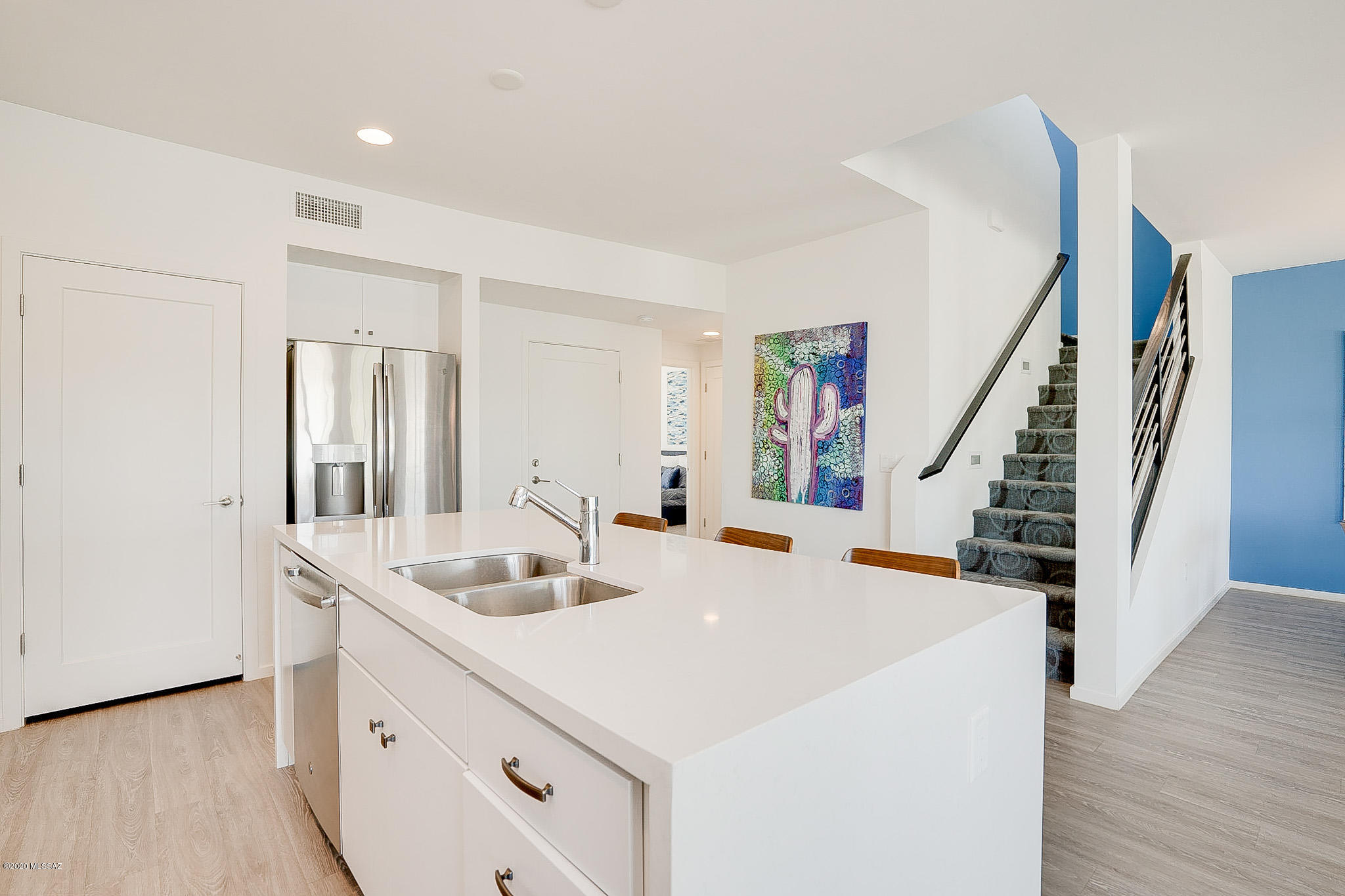 Camino Modern SQ20180120608 - Residential
