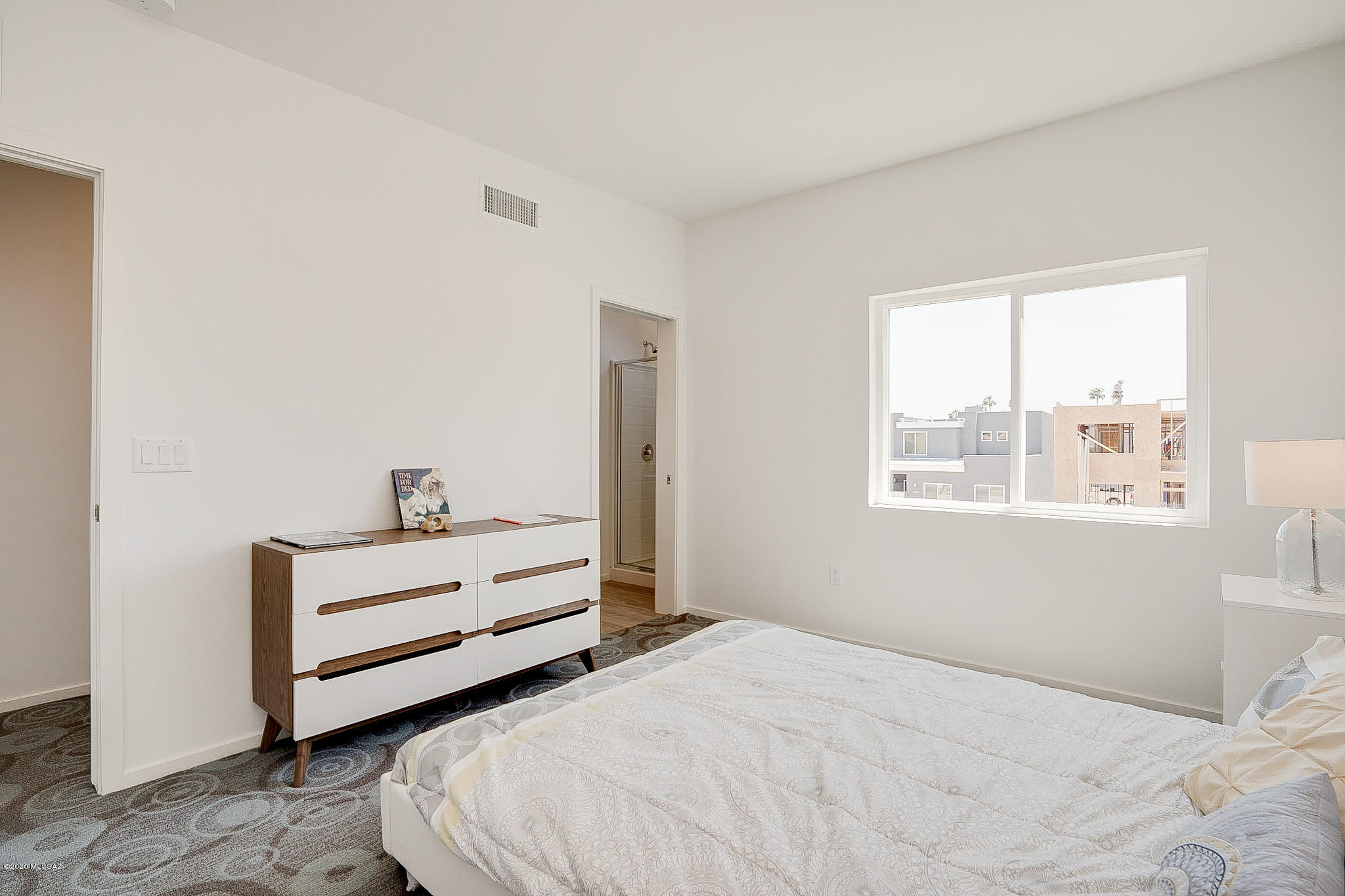 Camino Modern SQ20180120608 - Residential