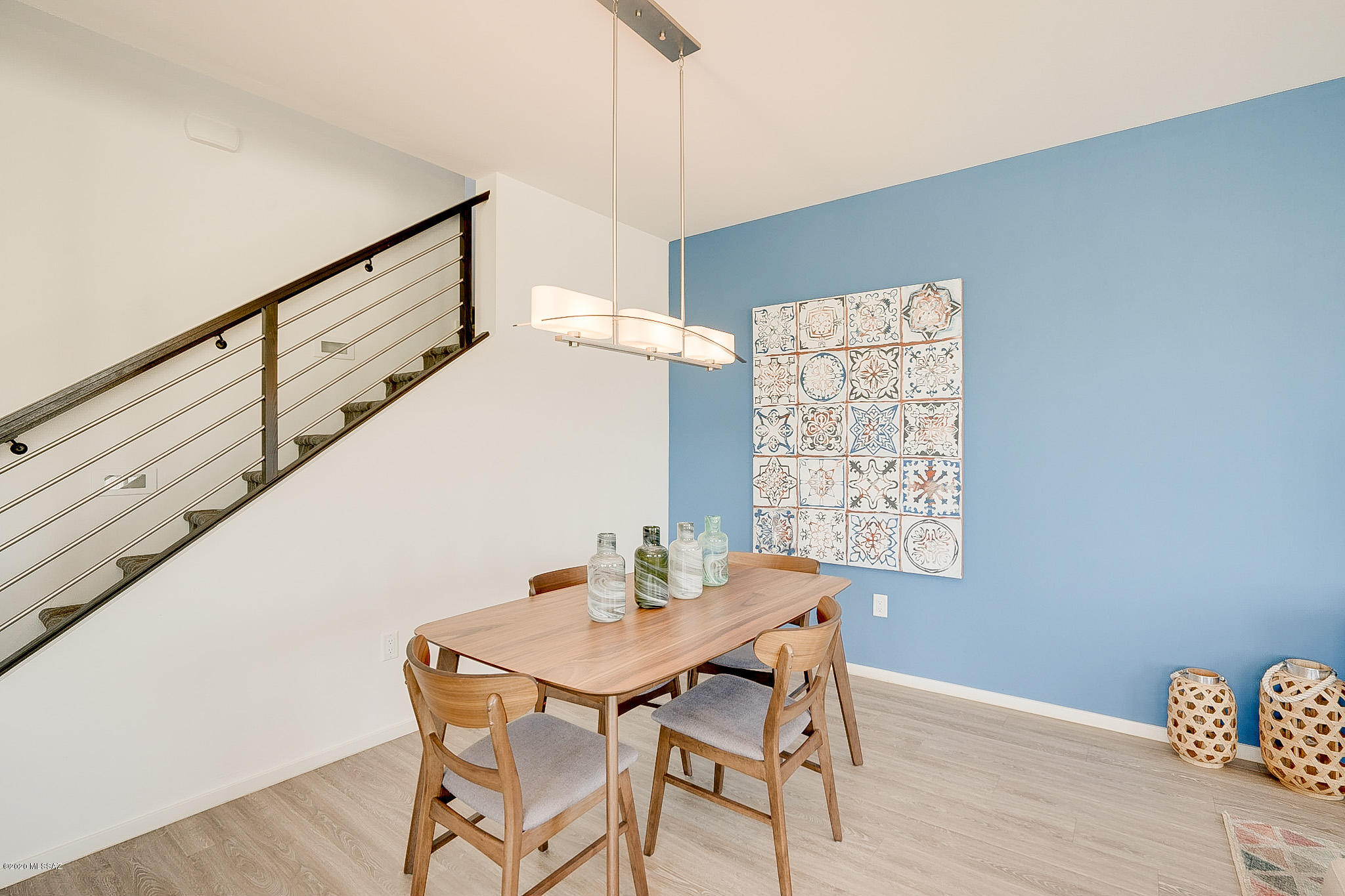 Camino Modern SQ20180120608 - Residential
