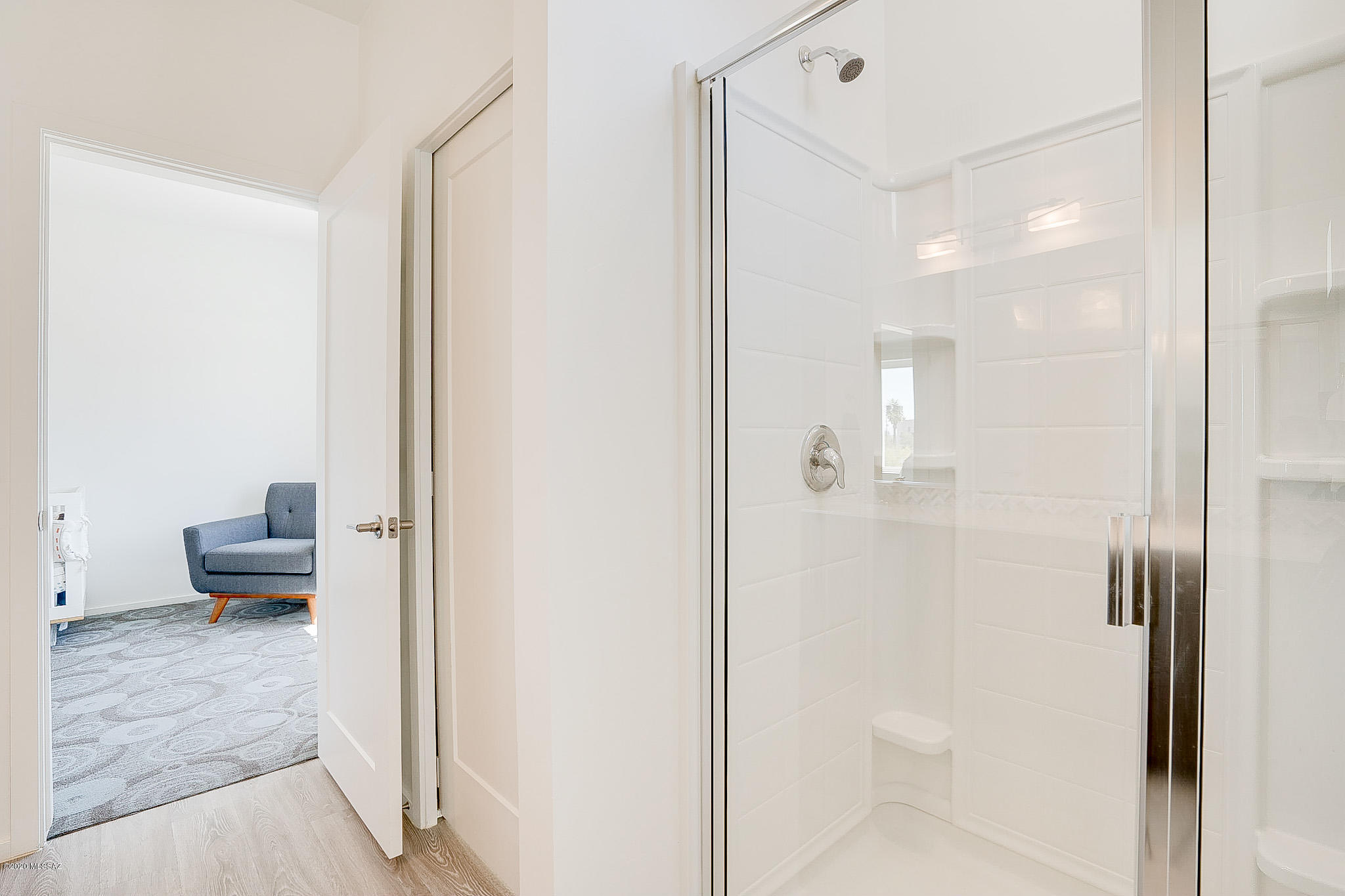 Camino Modern SQ20180120608 - Residential