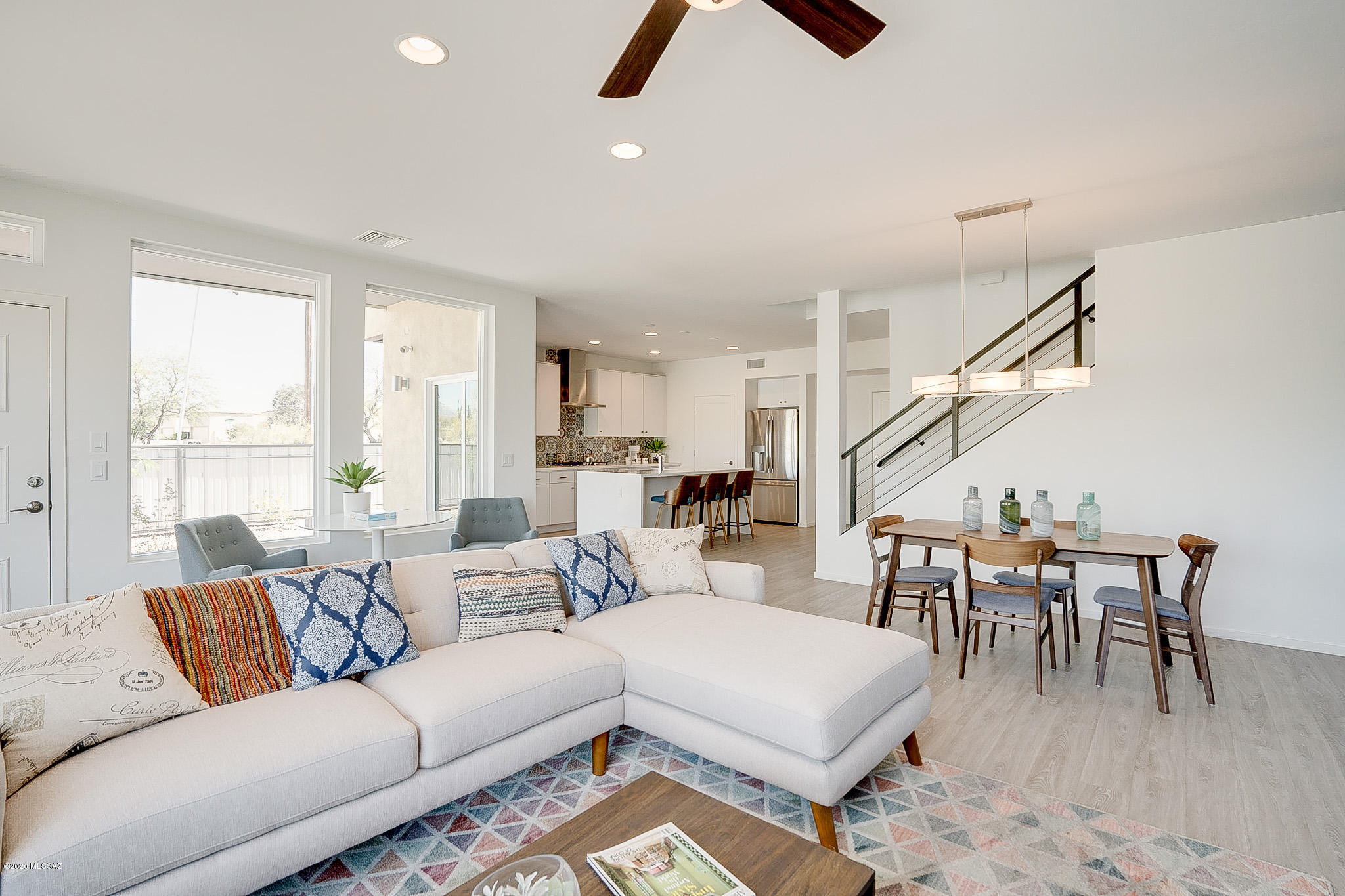 Camino Modern SQ20180120608 - Residential