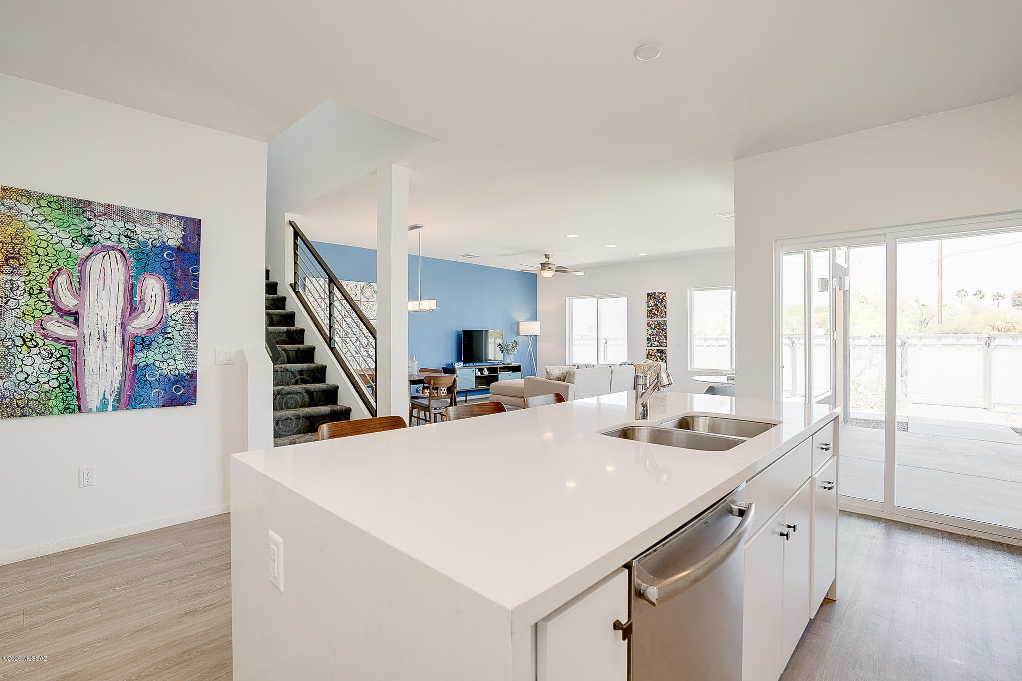 Camino Modern SQ20180120608 - Residential