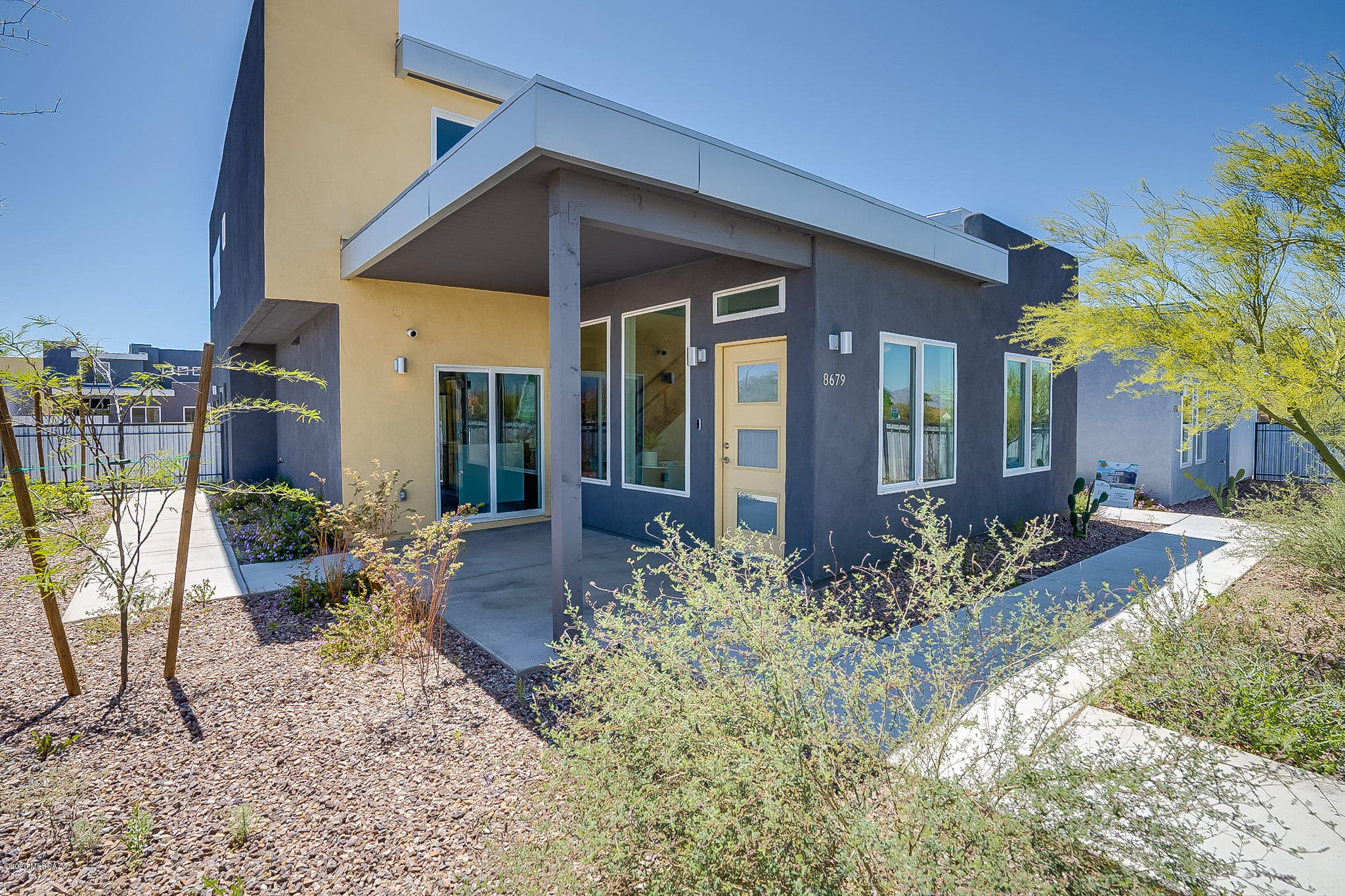 Camino Modern SQ20180120608 - Residential