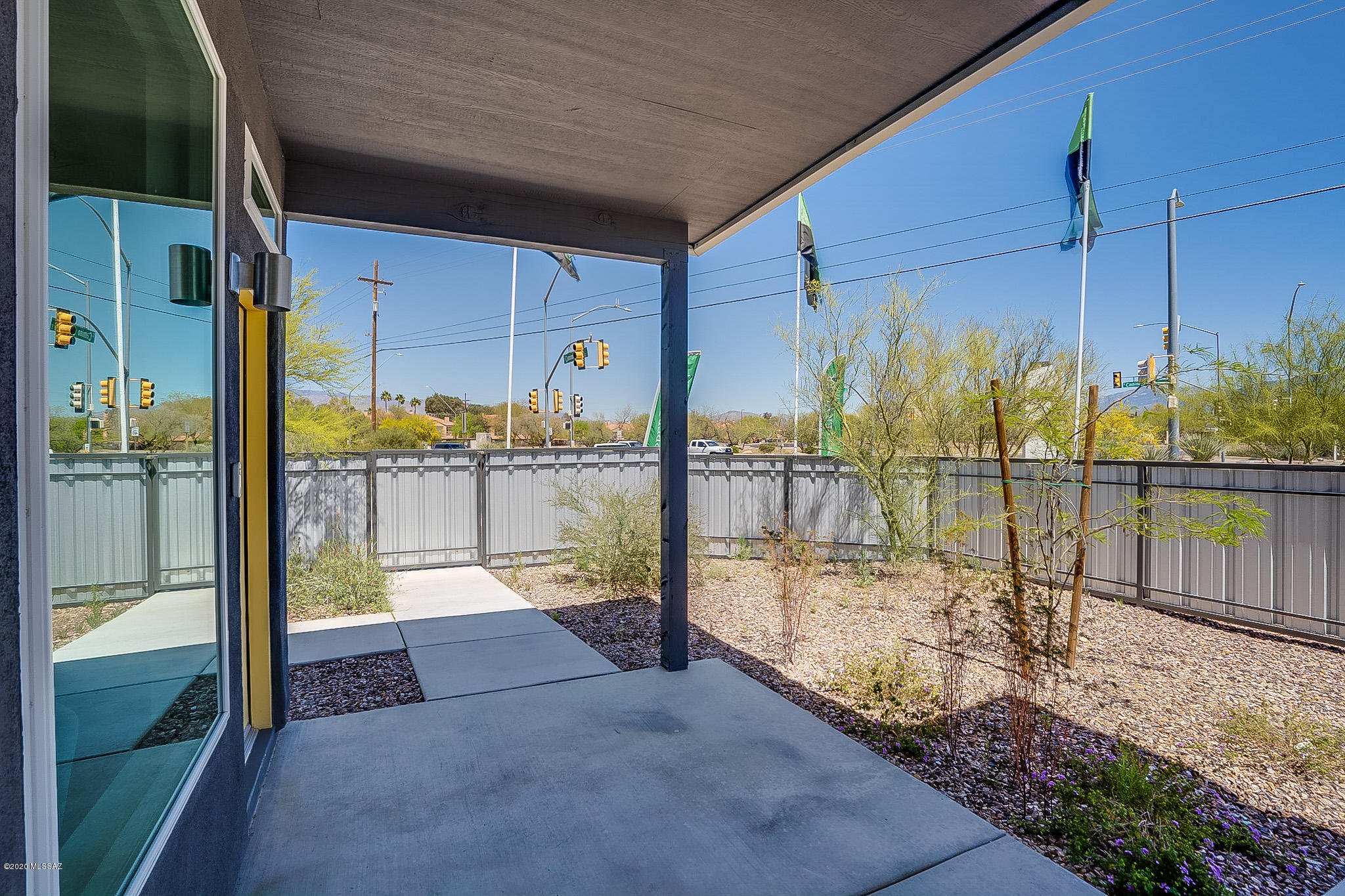 Camino Modern SQ20180120608 - Residential