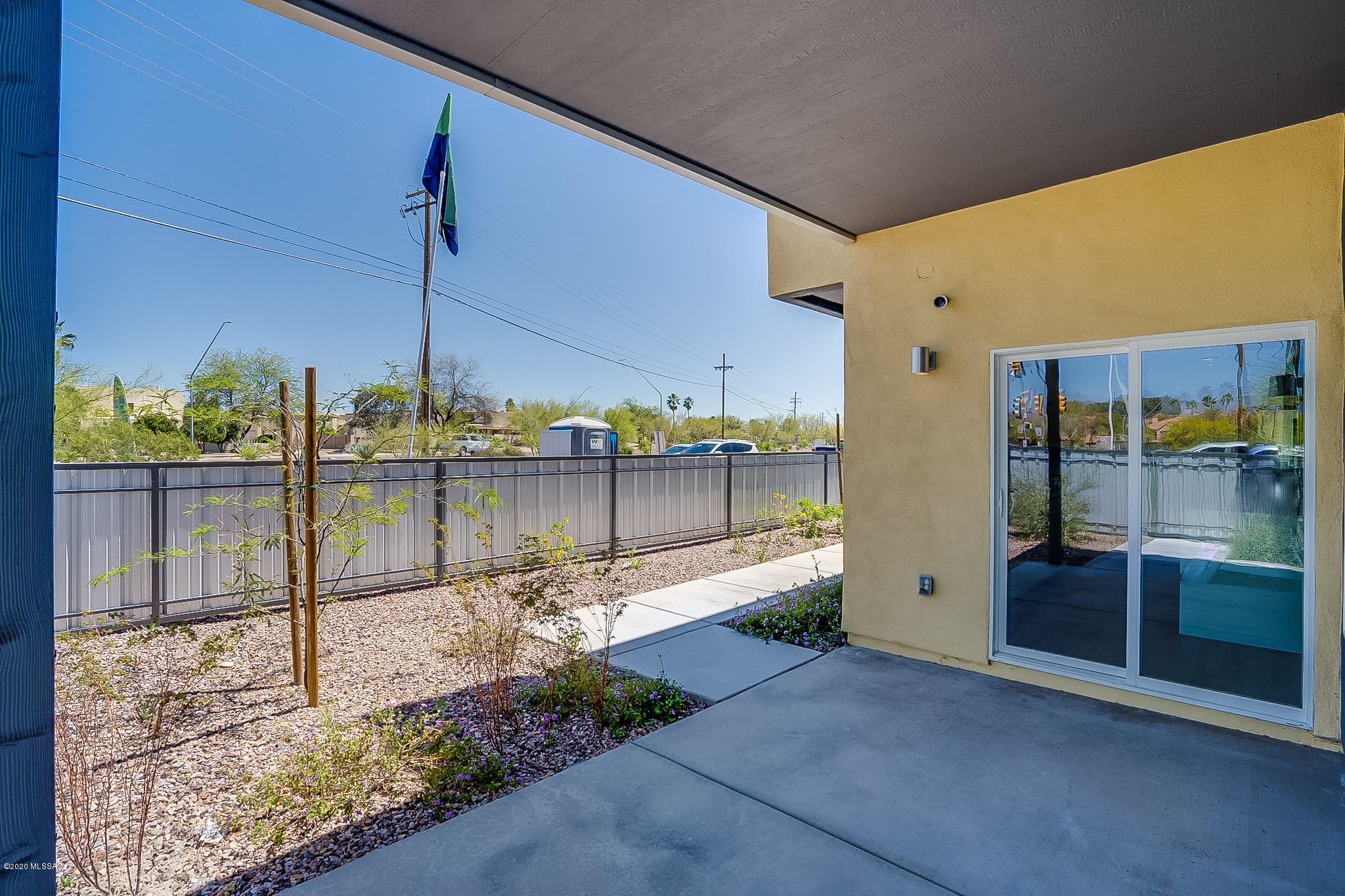Camino Modern SQ20180120608 - Residential