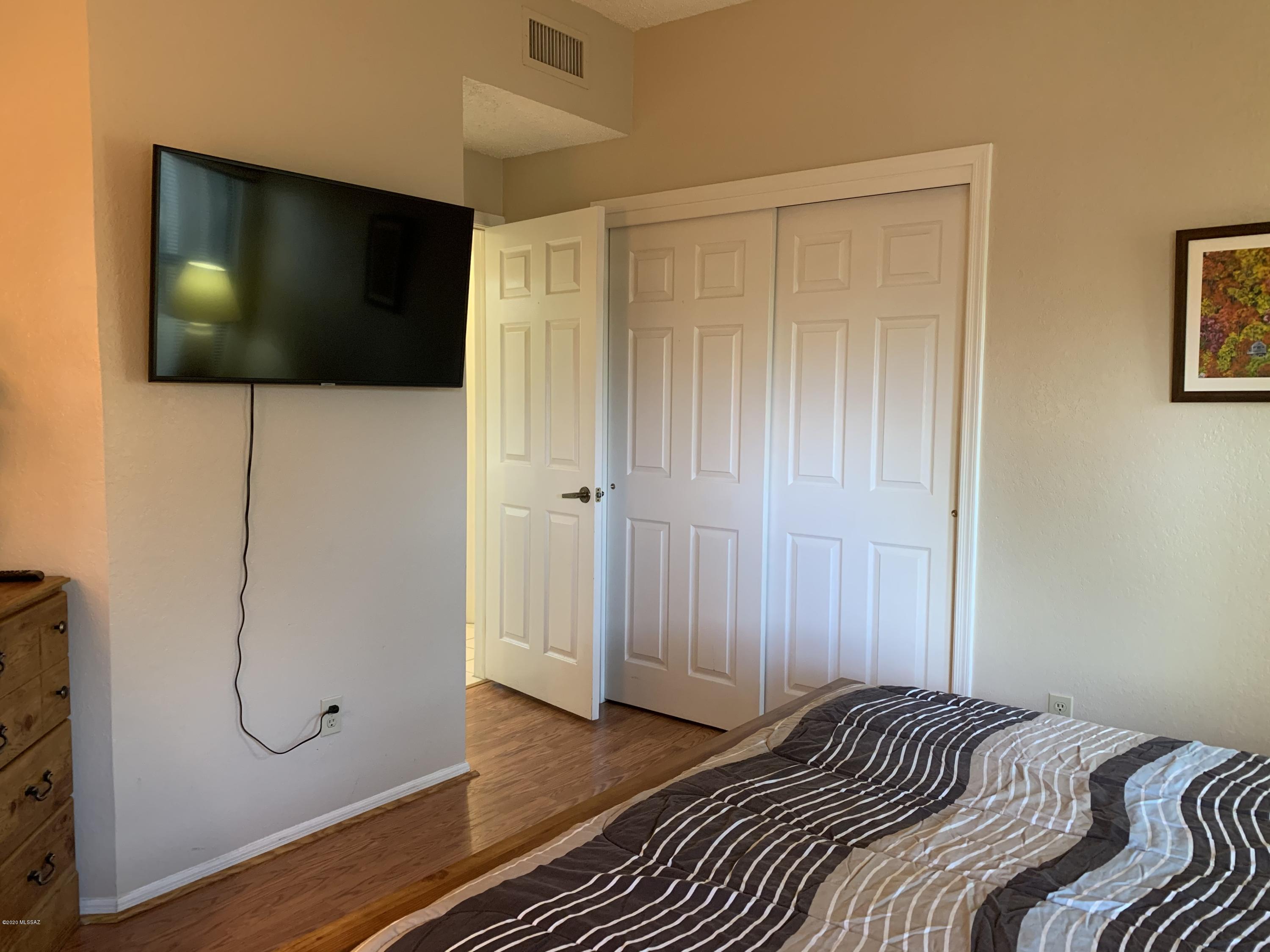 Sunrise Presidio East (1-87) - Residential Lease