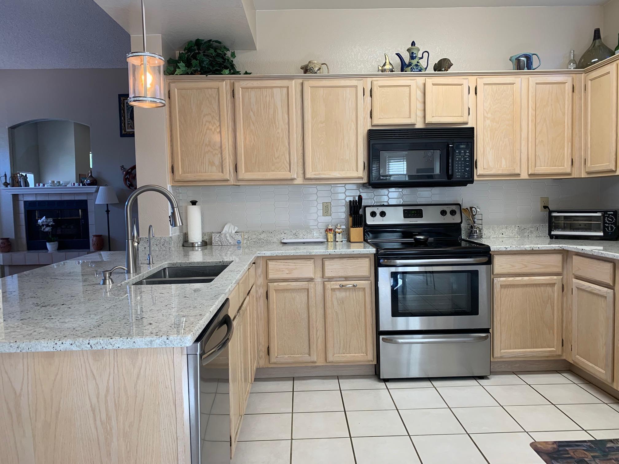 Sunrise Presidio East (1-87) - Residential Lease