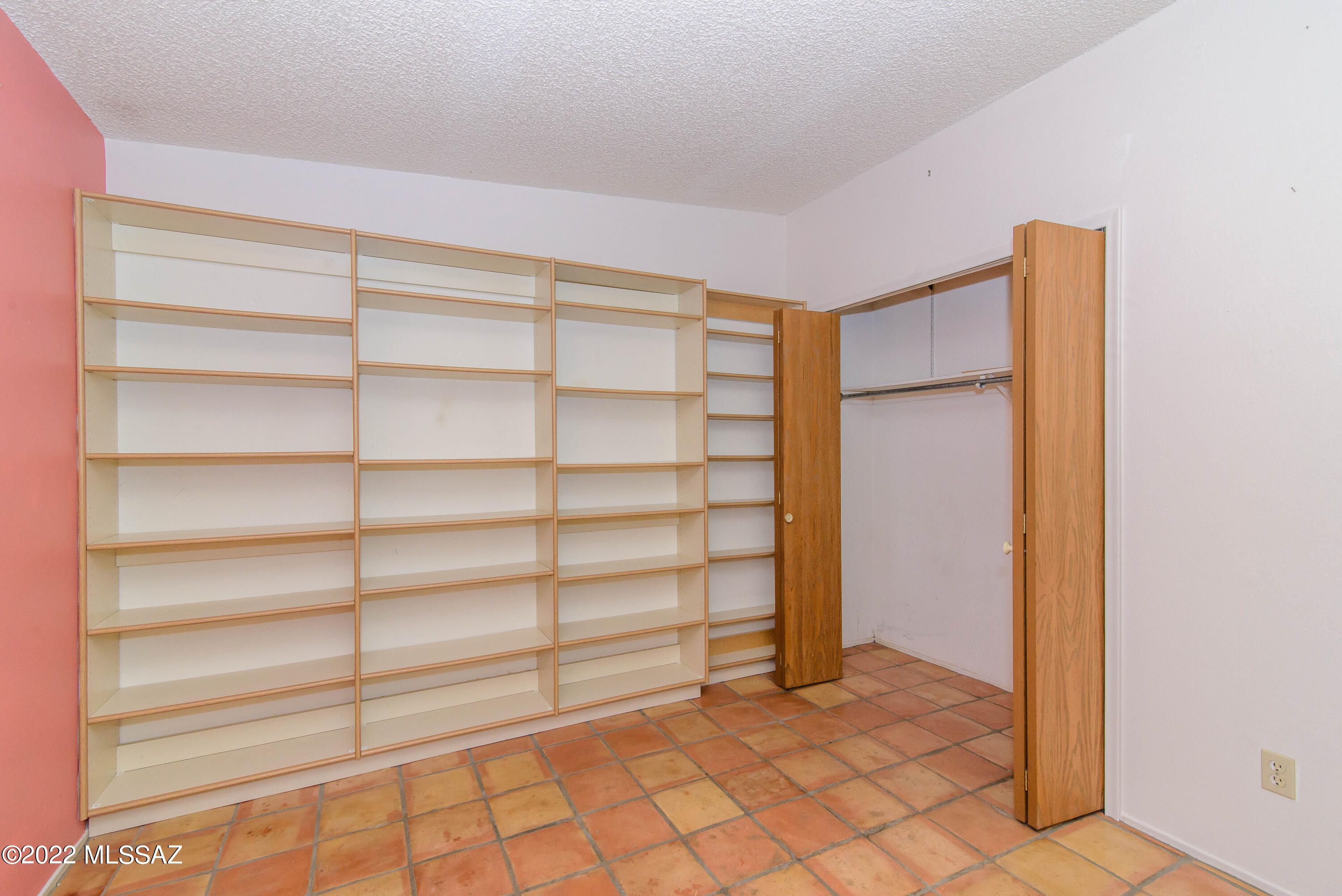 Catalina Valley  (54-114) - Residential