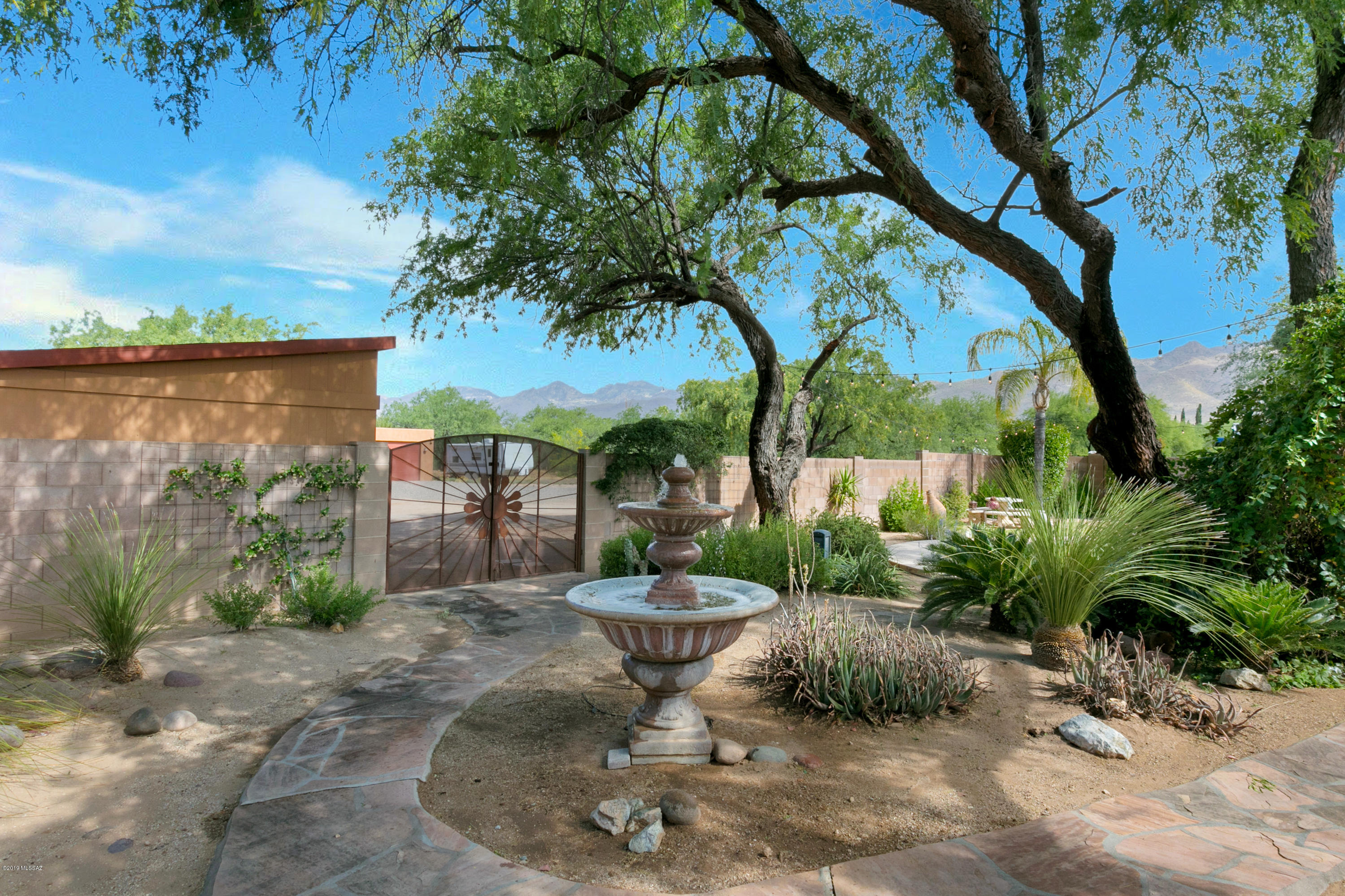 Bel Air Ranch Est - Residential