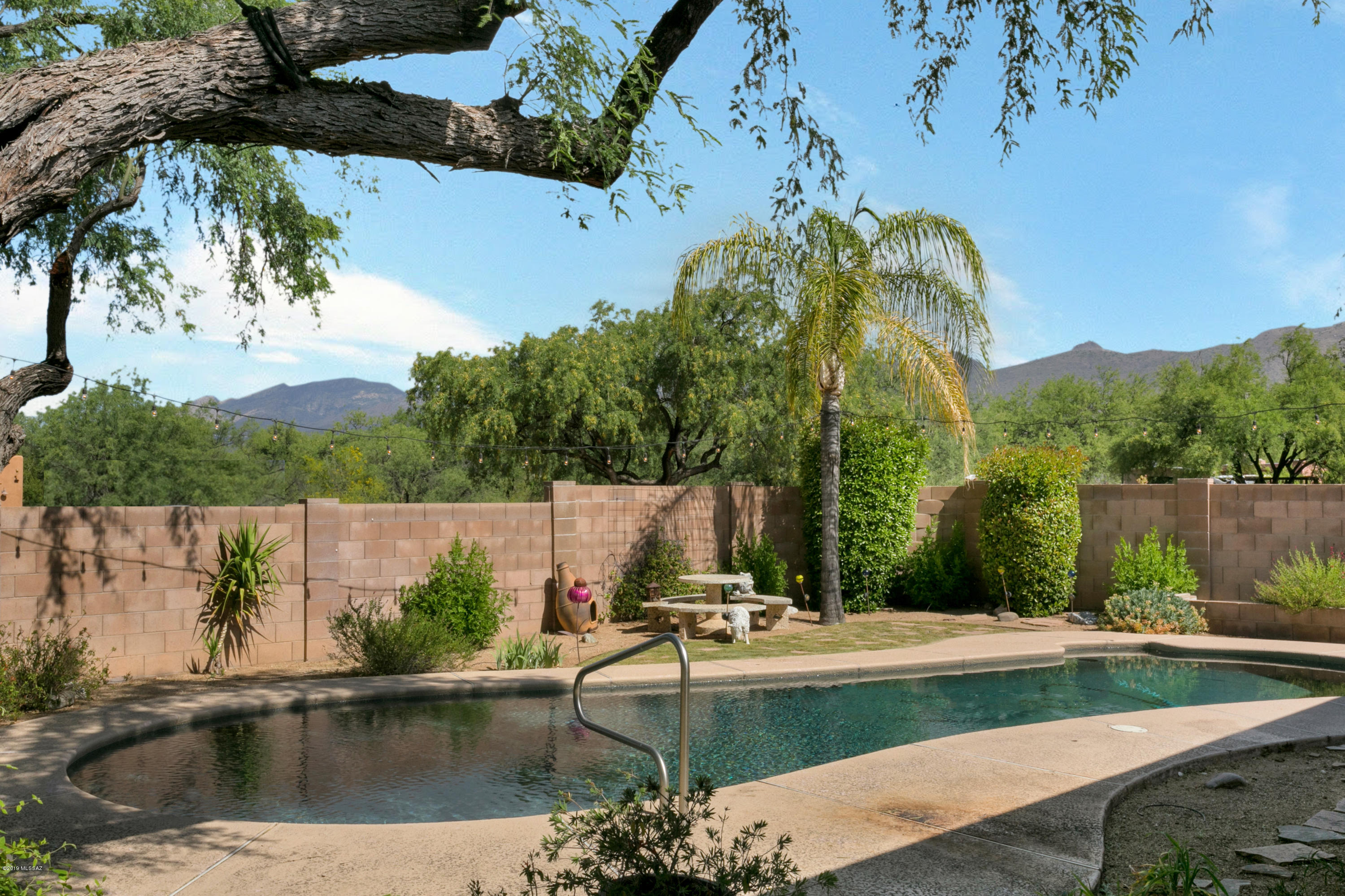 Bel Air Ranch Est - Residential