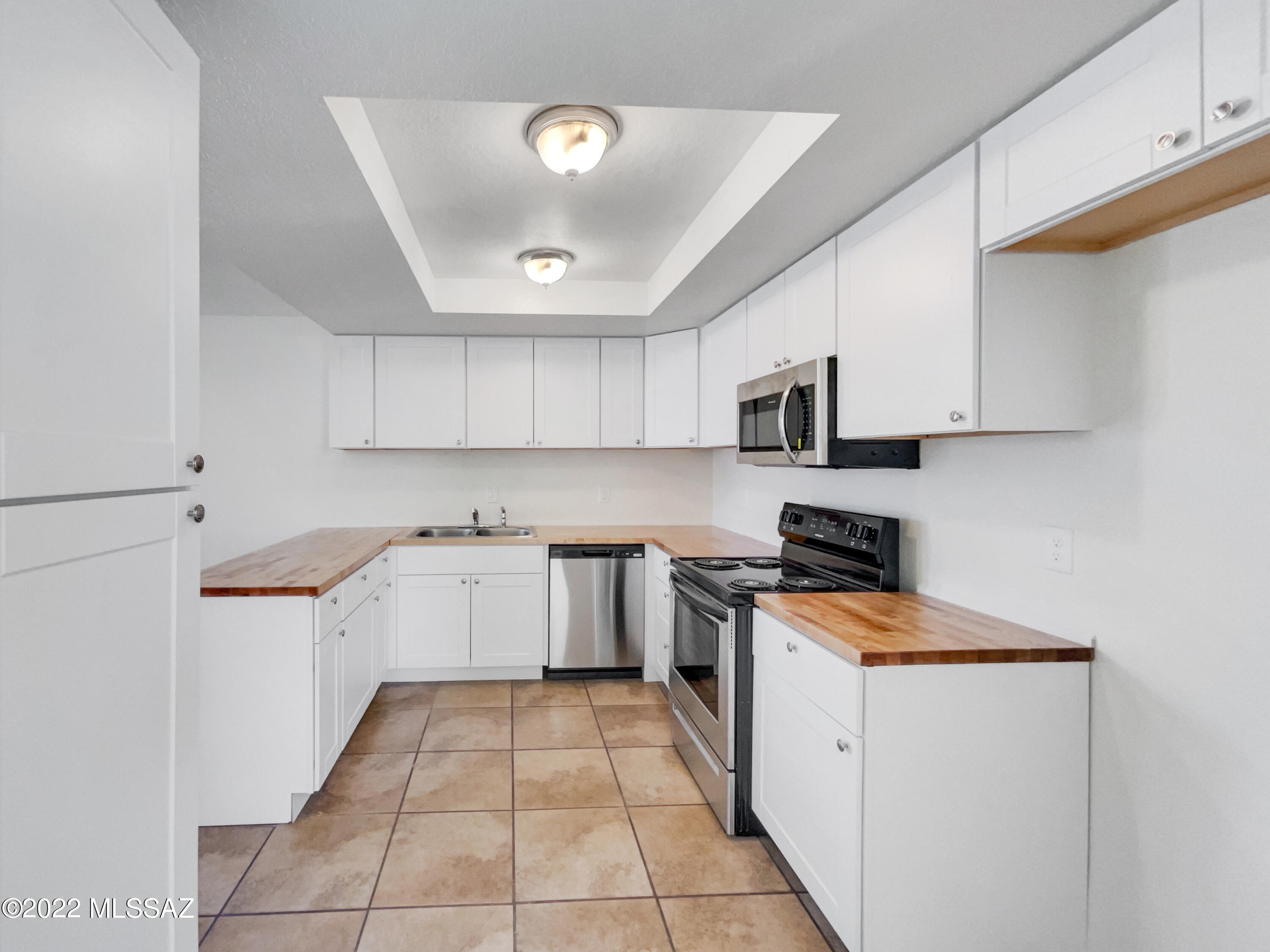 Elliott Homes At Rita Ranch (1-521) - Residential