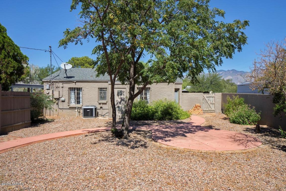 Blenman Annex - Residential Lease