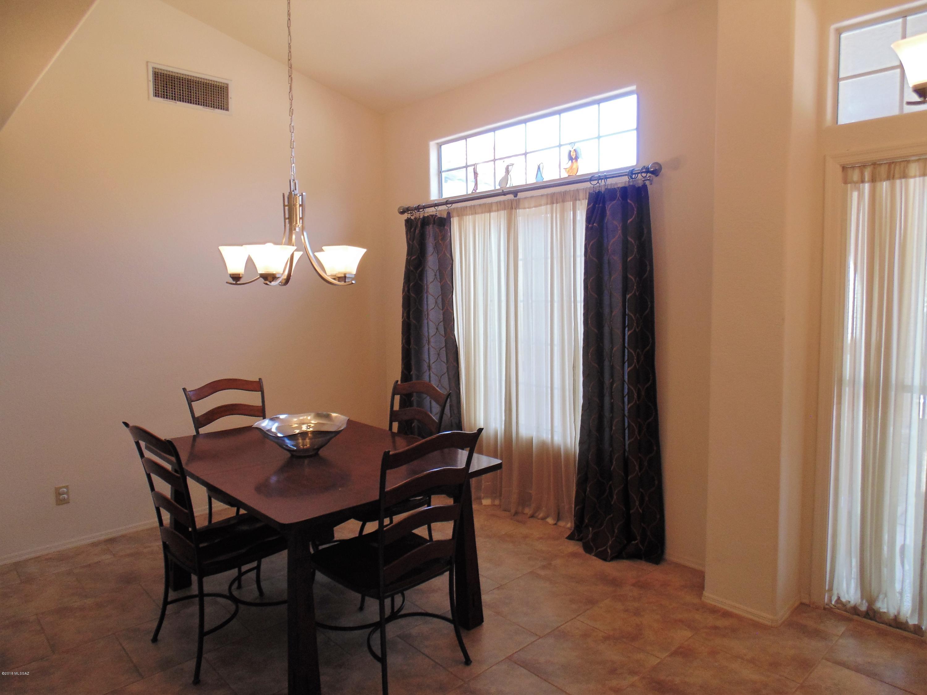 Nueve Campanas (1-9) - Residential