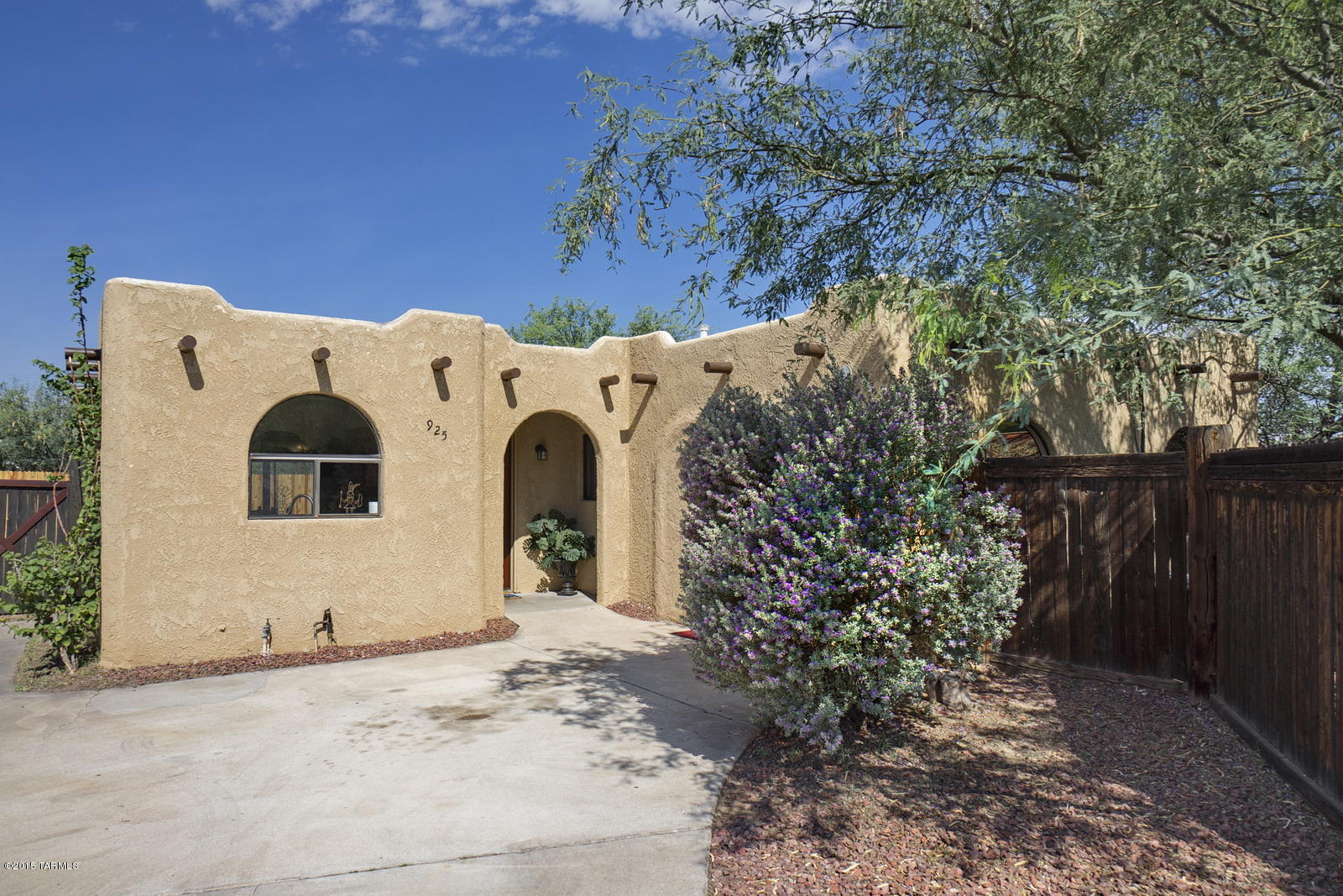 Desert Park Twnhss. (1-7) - Residential