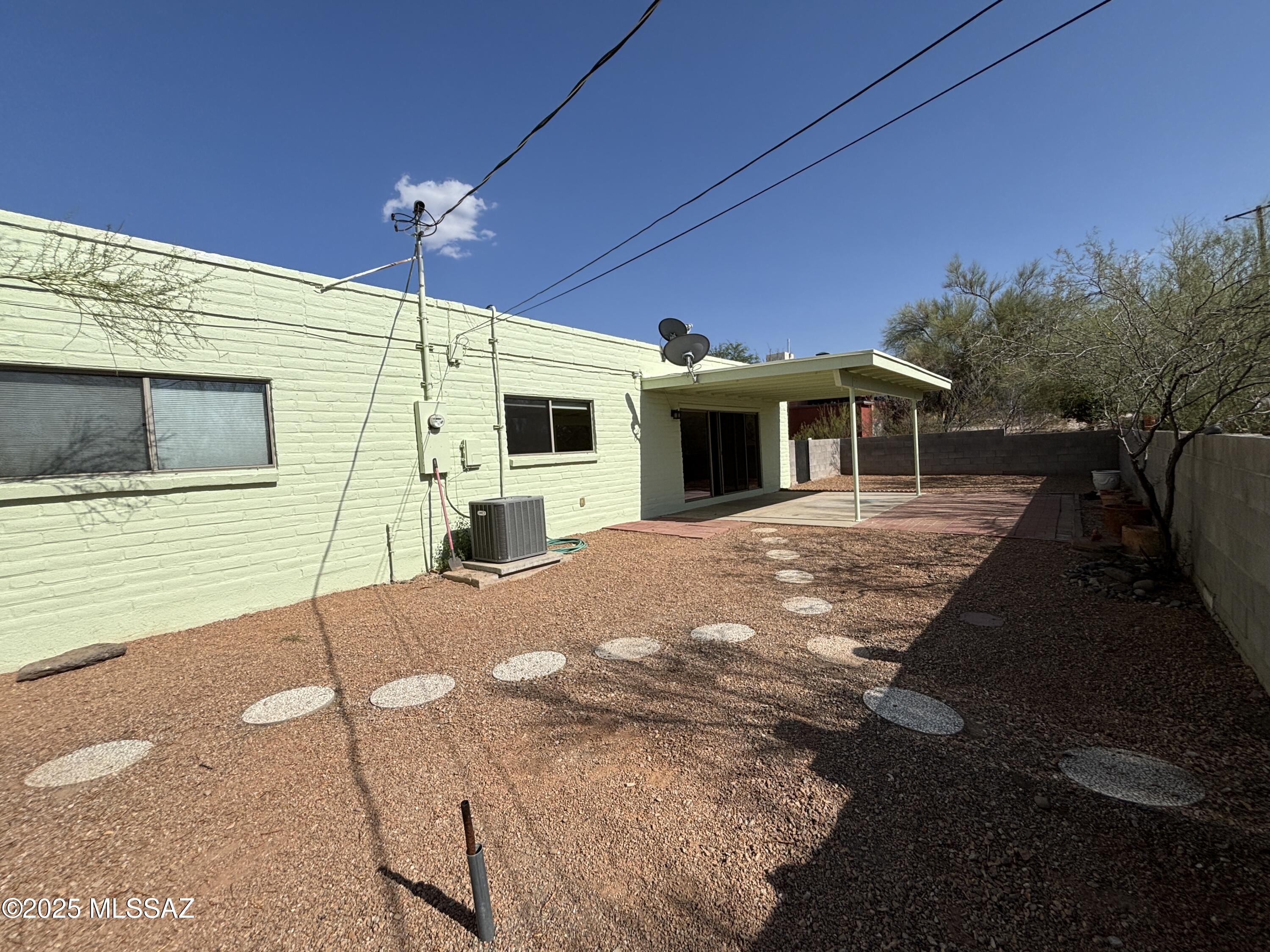 Desert Hills (1-82) - Residential Lease
