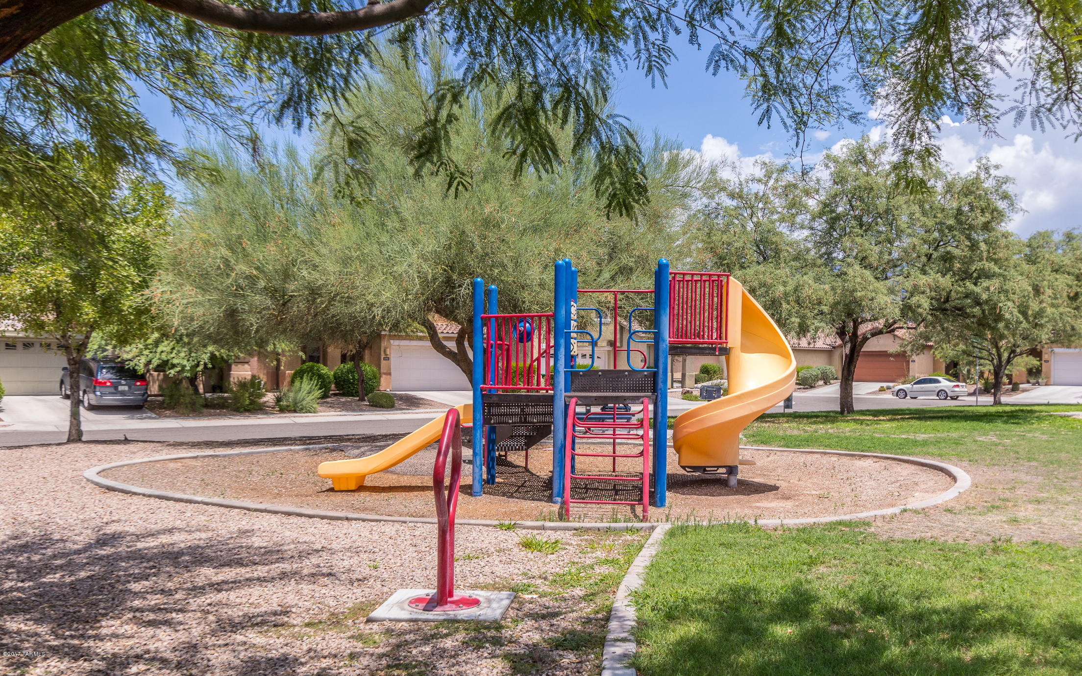 Paseo del Rio - Residential
