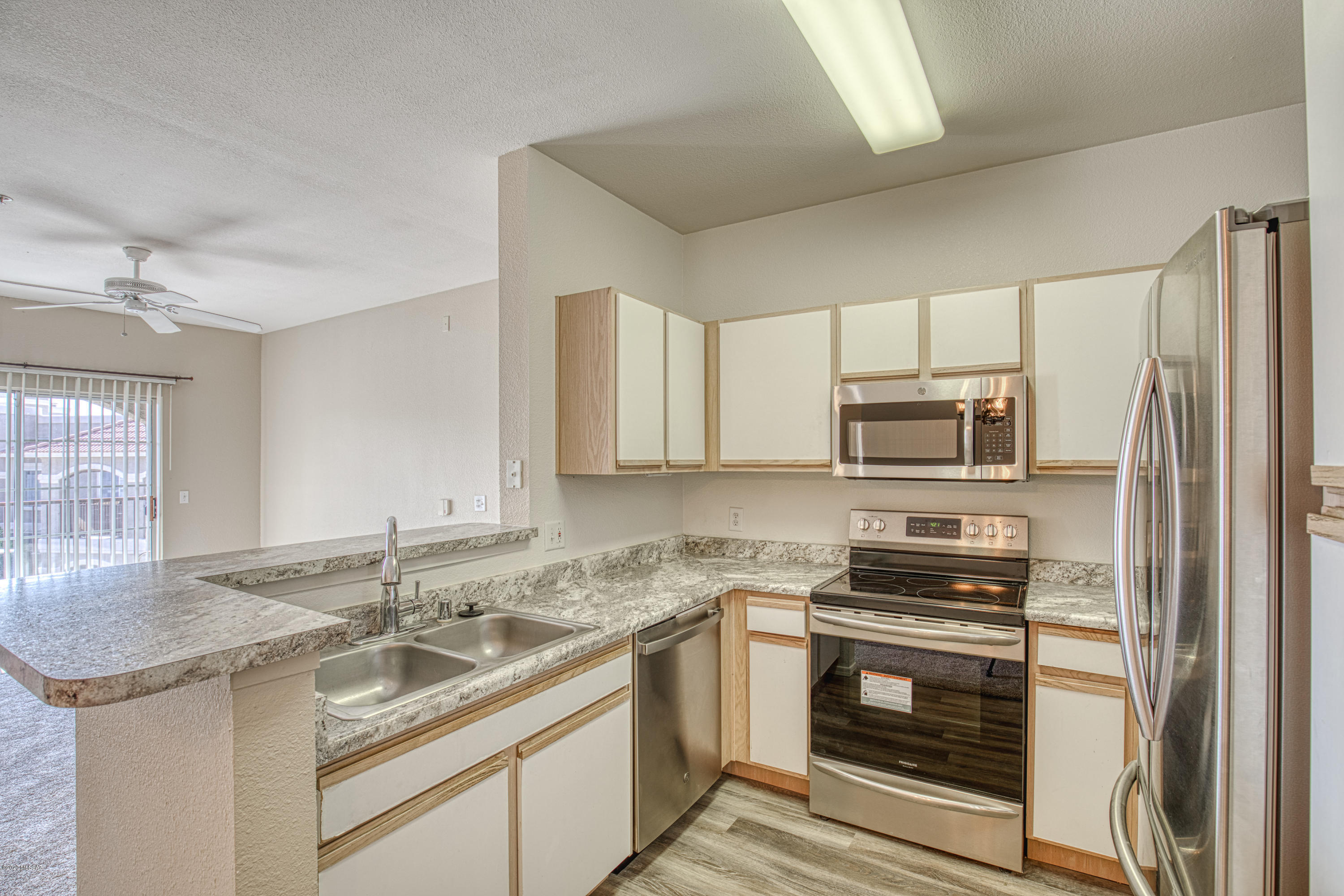 The Boulders at La Reserve Condominiums - Residential