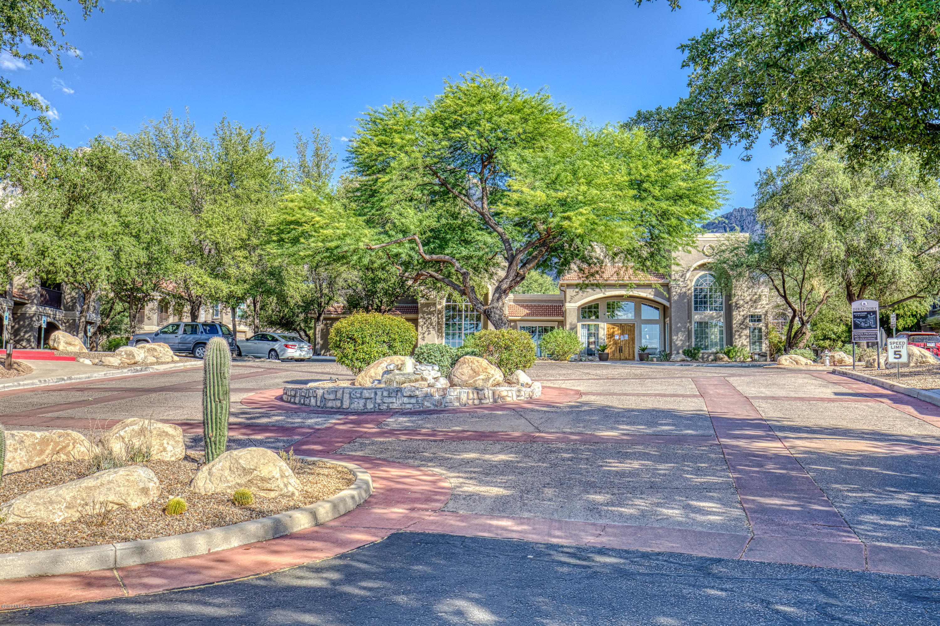 The Boulders at La Reserve Condominiums - Residential