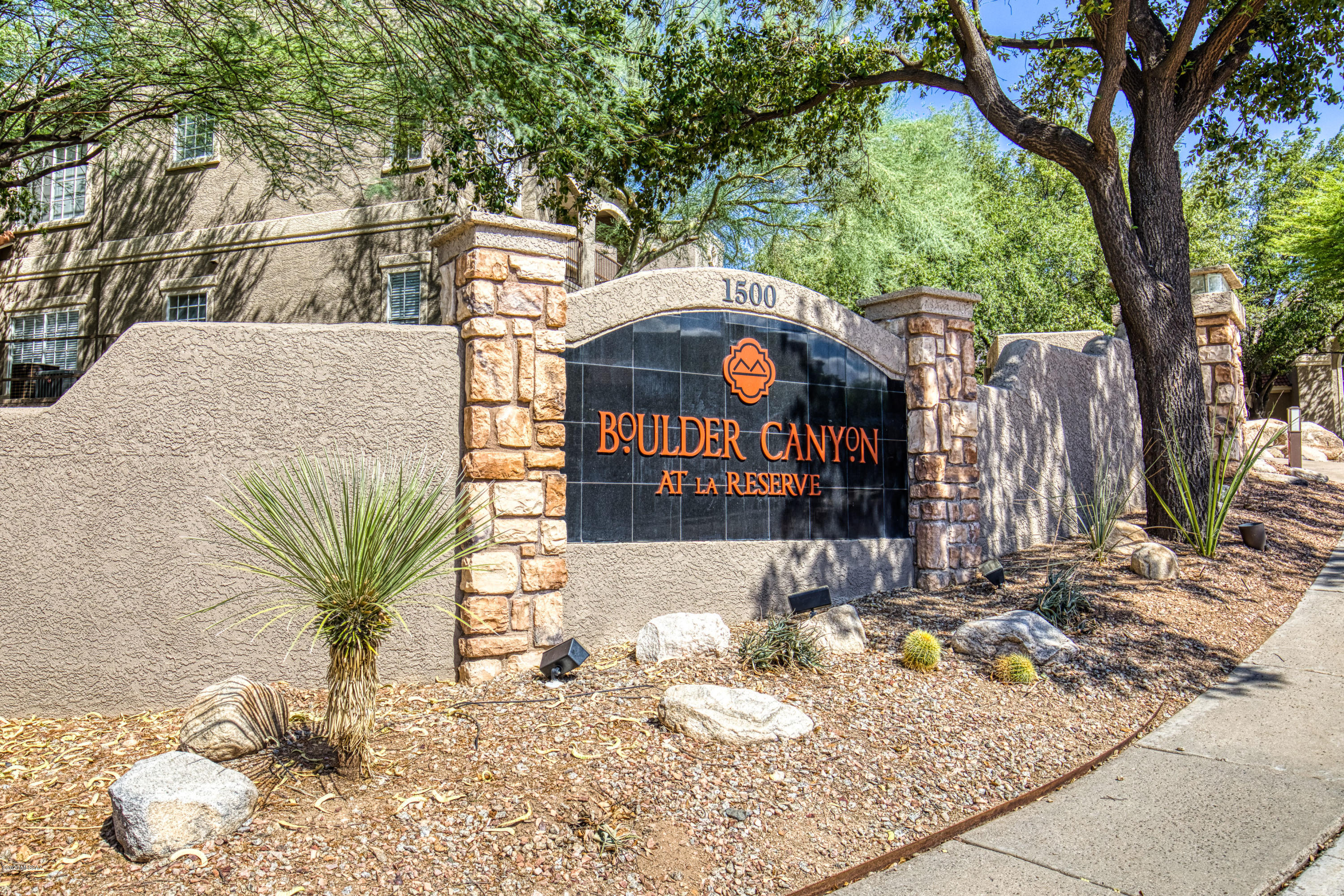The Boulders at La Reserve Condominiums - Residential