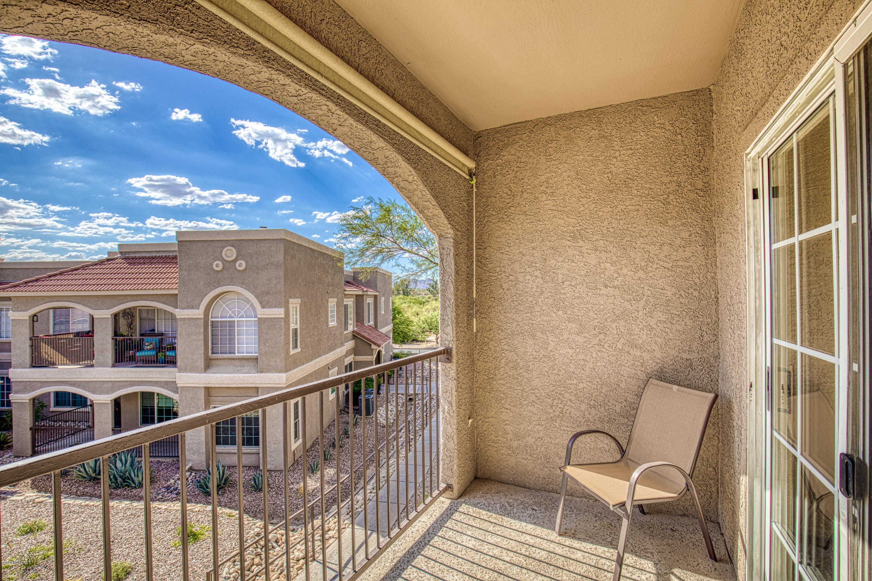 The Boulders at La Reserve Condominiums - Residential