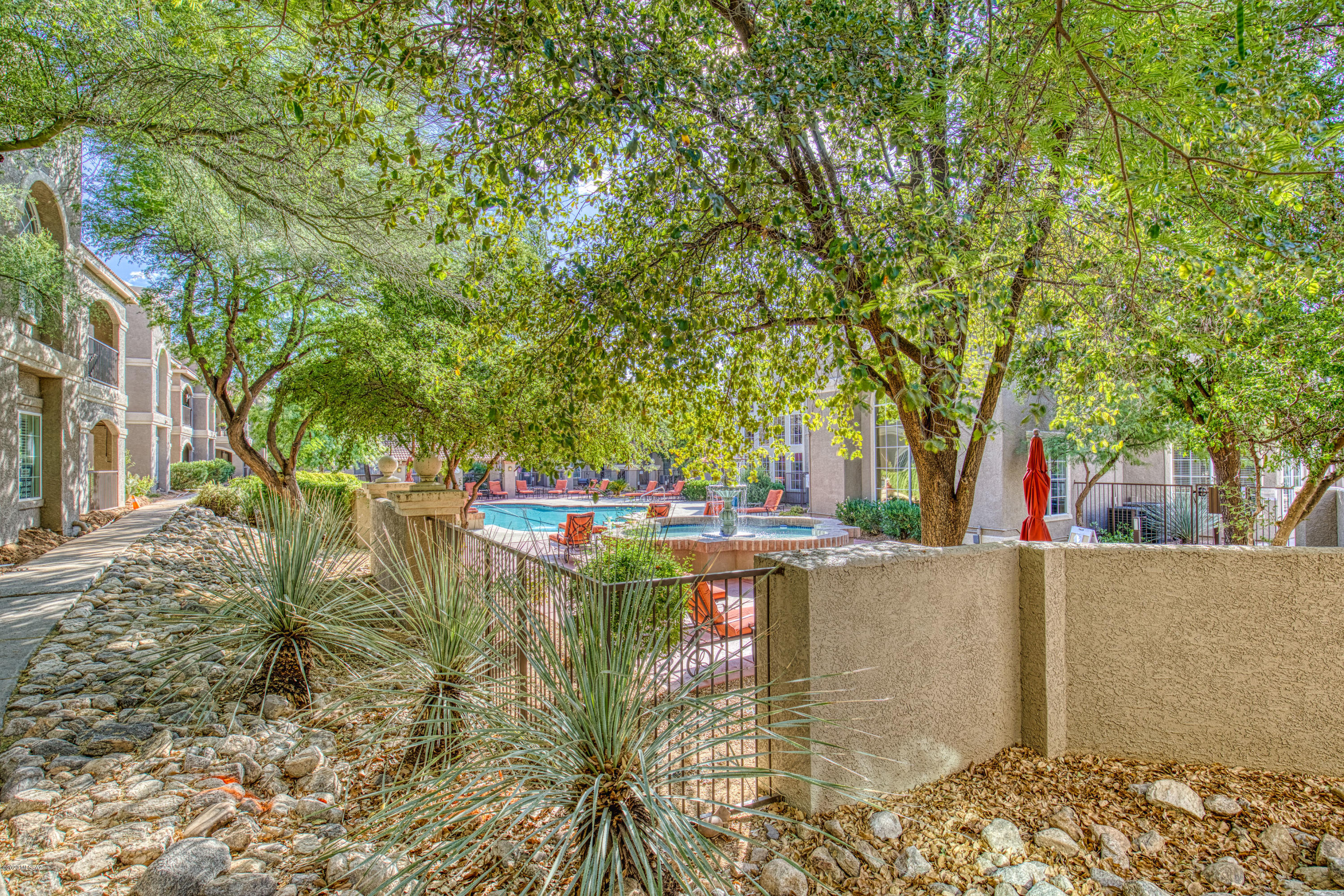 The Boulders at La Reserve Condominiums - Residential