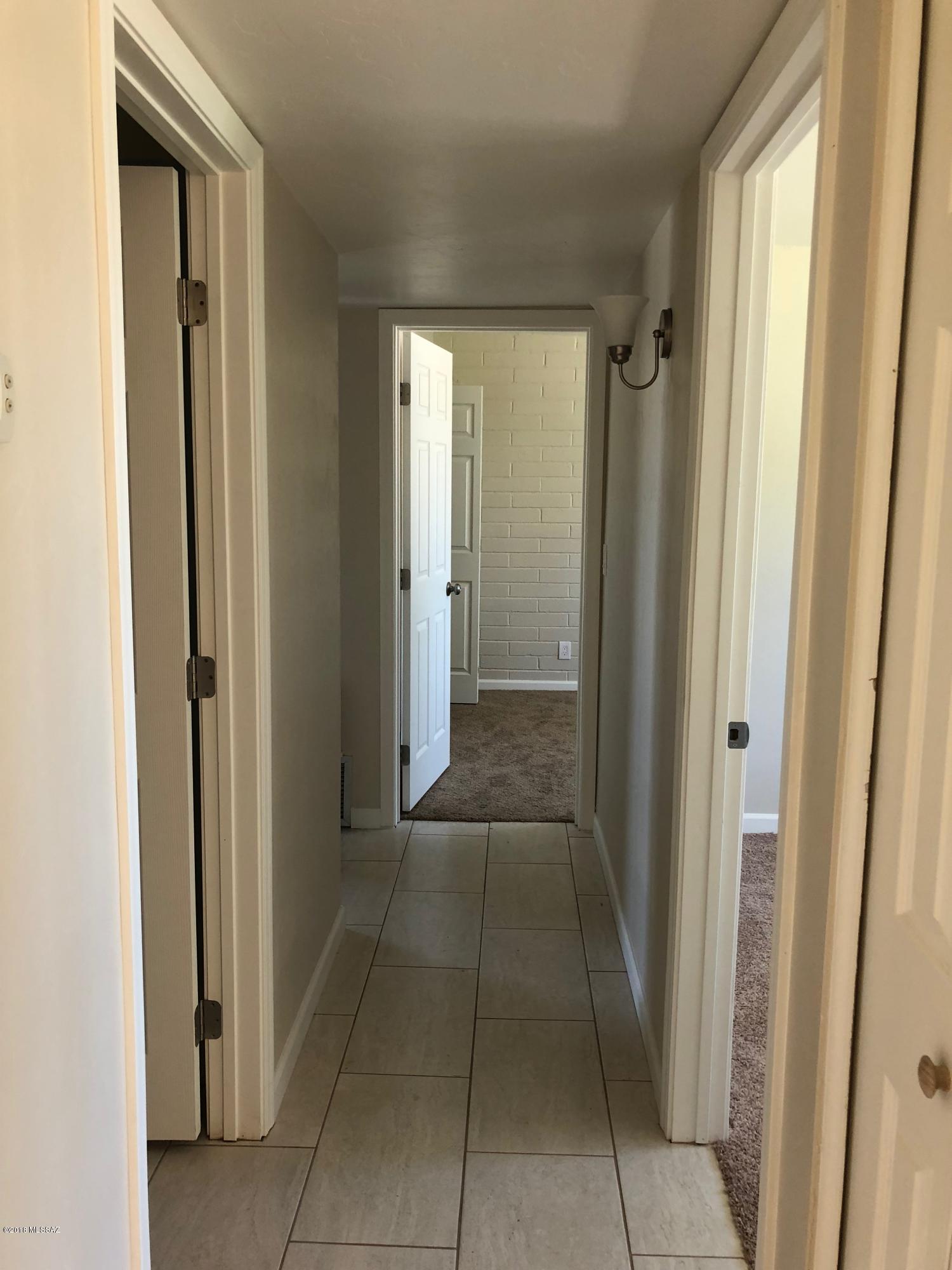 Palm Grove Clusters (186-349, 543) - Residential Lease
