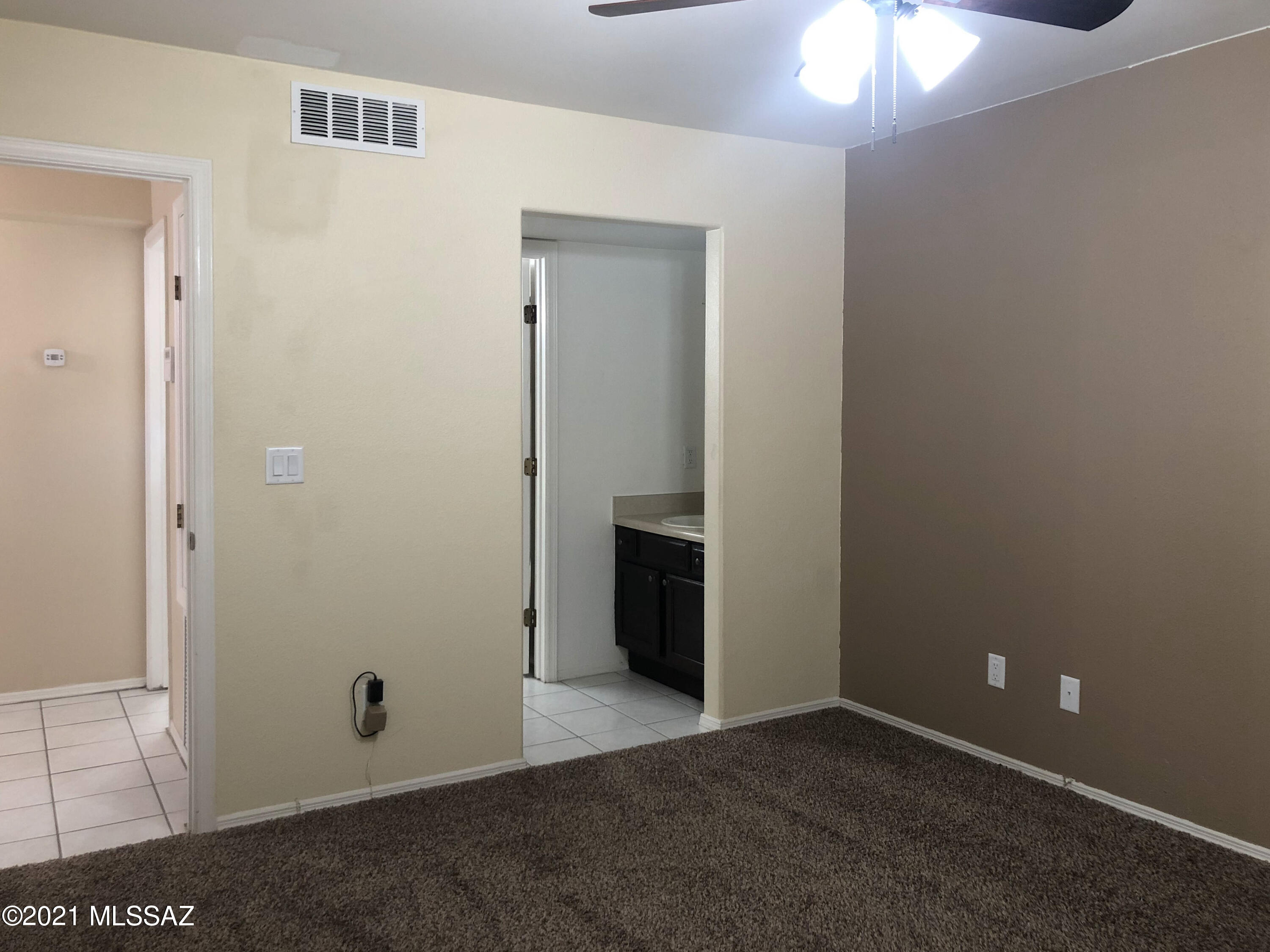 The Villas At Rancho Sin Vacas (1-72) - Residential Lease