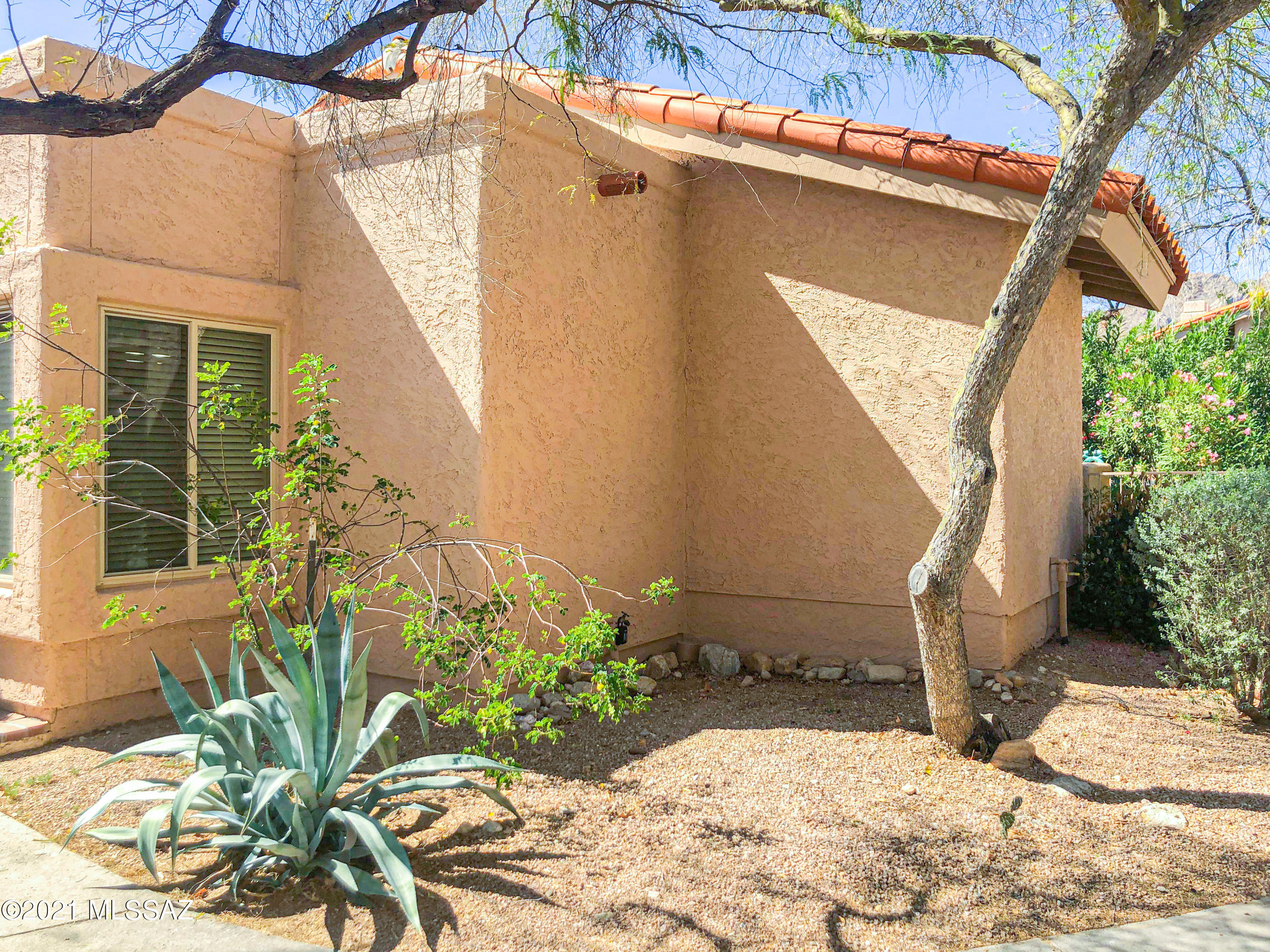 The Villas At Rancho Sin Vacas (1-72) - Residential Lease