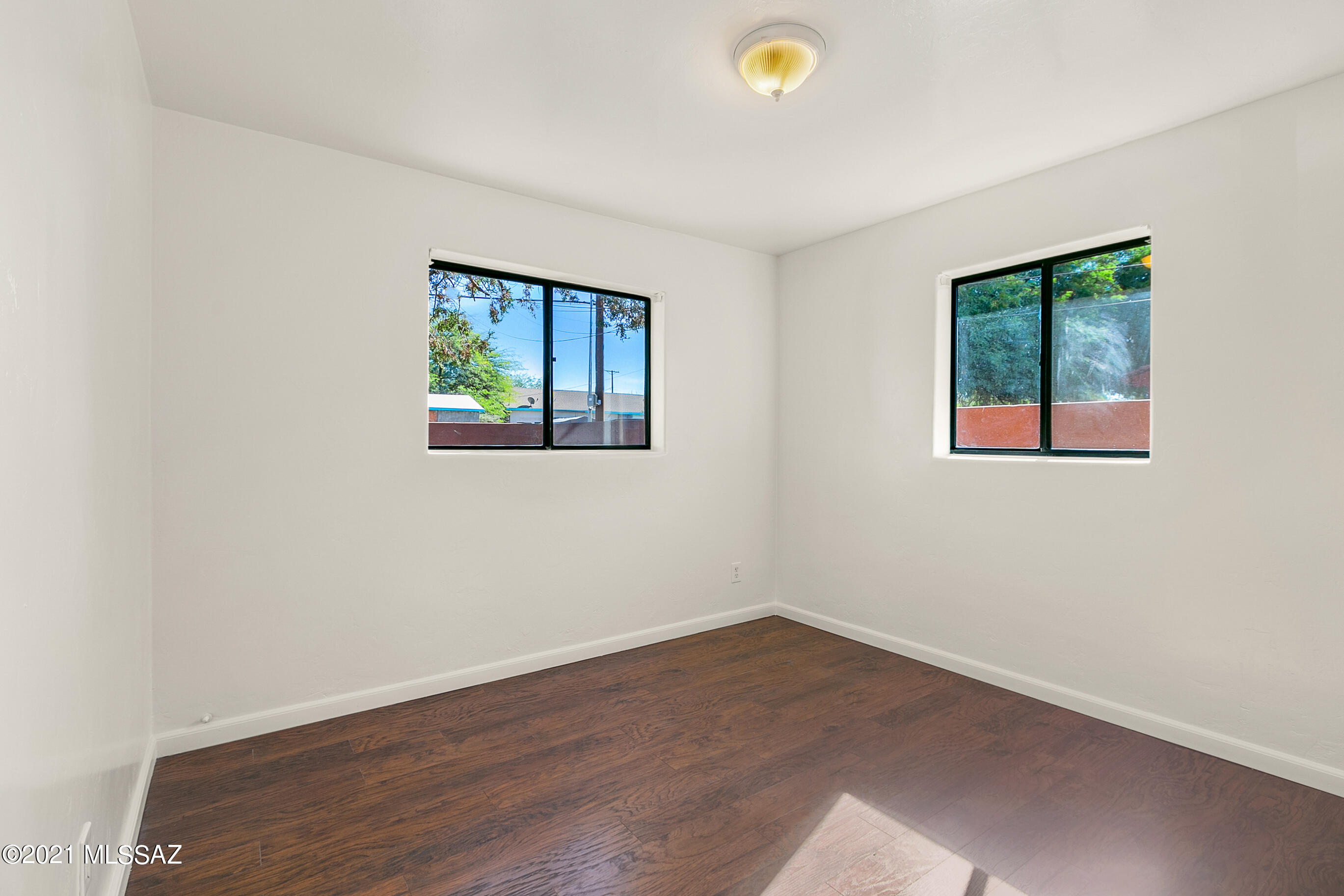 Columbus Blvd Condos (1-22) - Residential