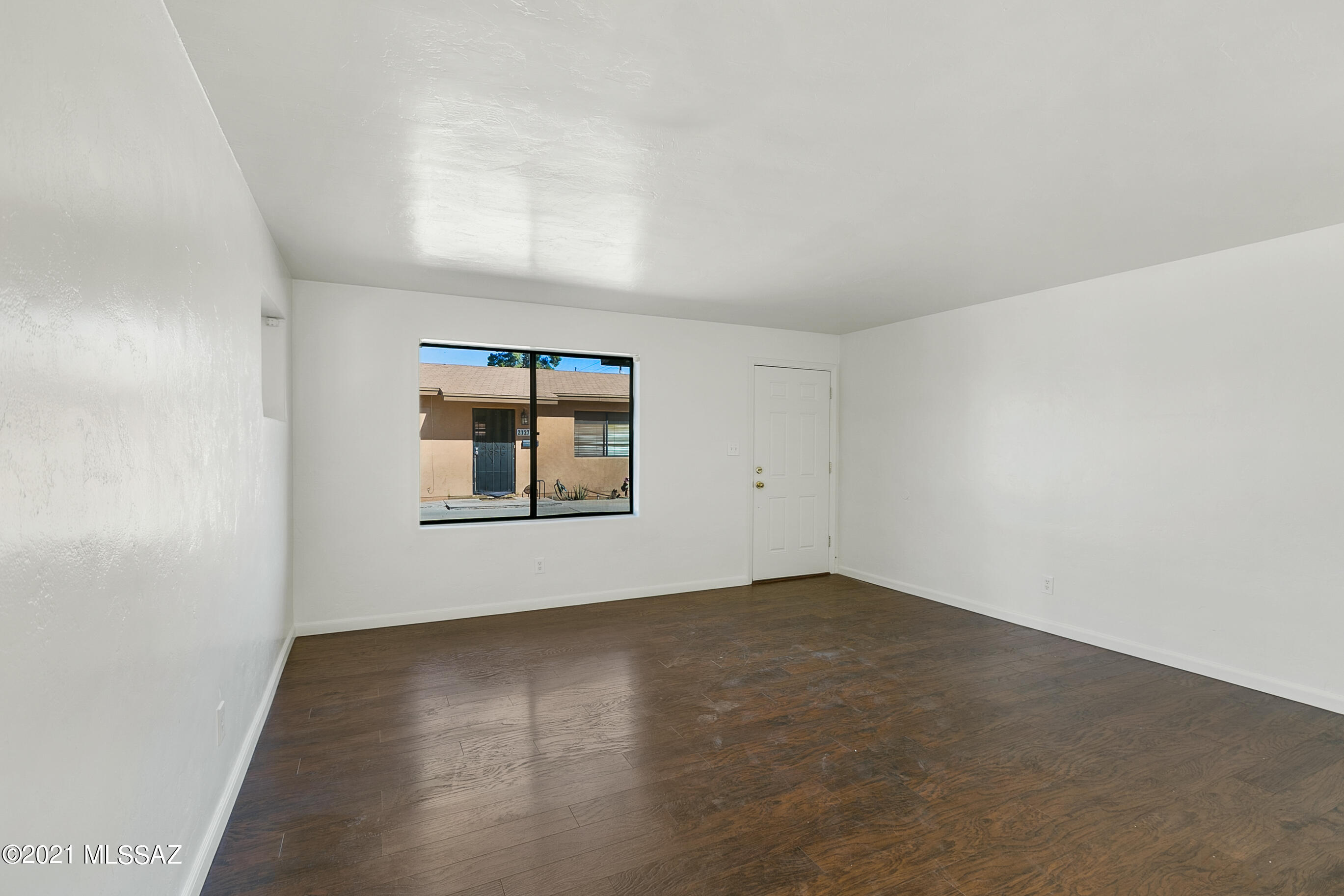 Columbus Blvd Condos (1-22) - Residential