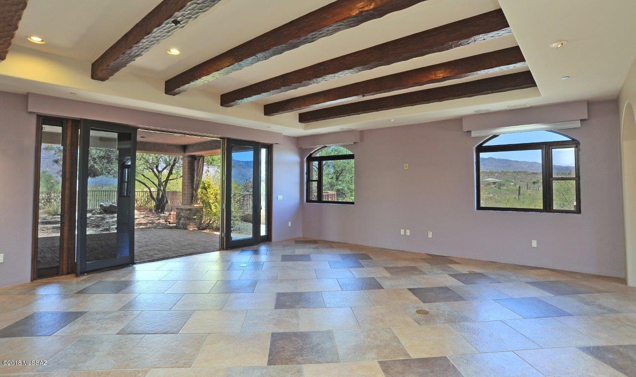 Coyote Creek (1-395) - Residential