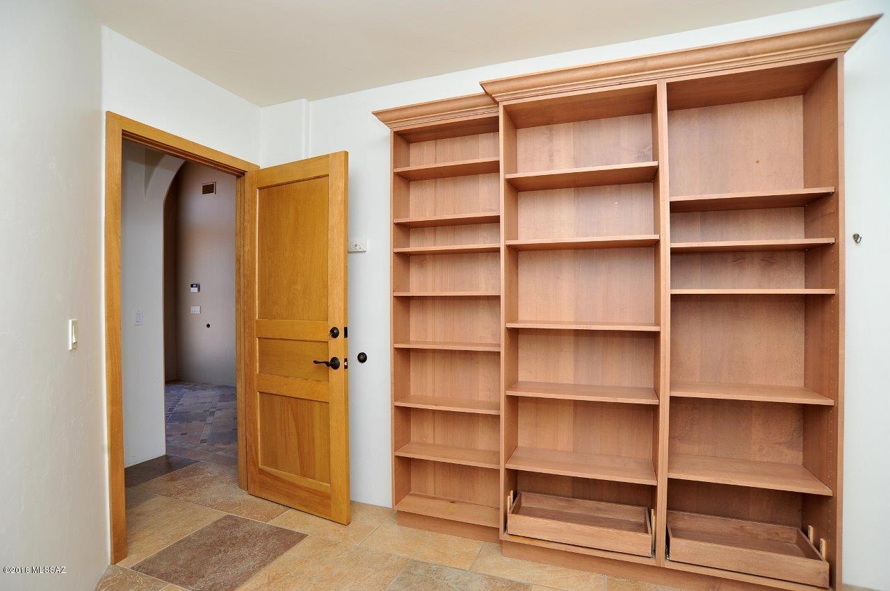 Coyote Creek (1-395) - Residential