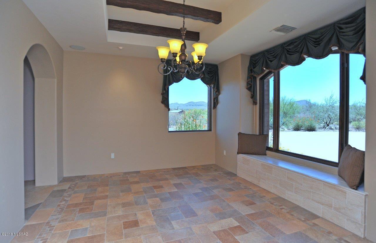 Coyote Creek (1-395) - Residential