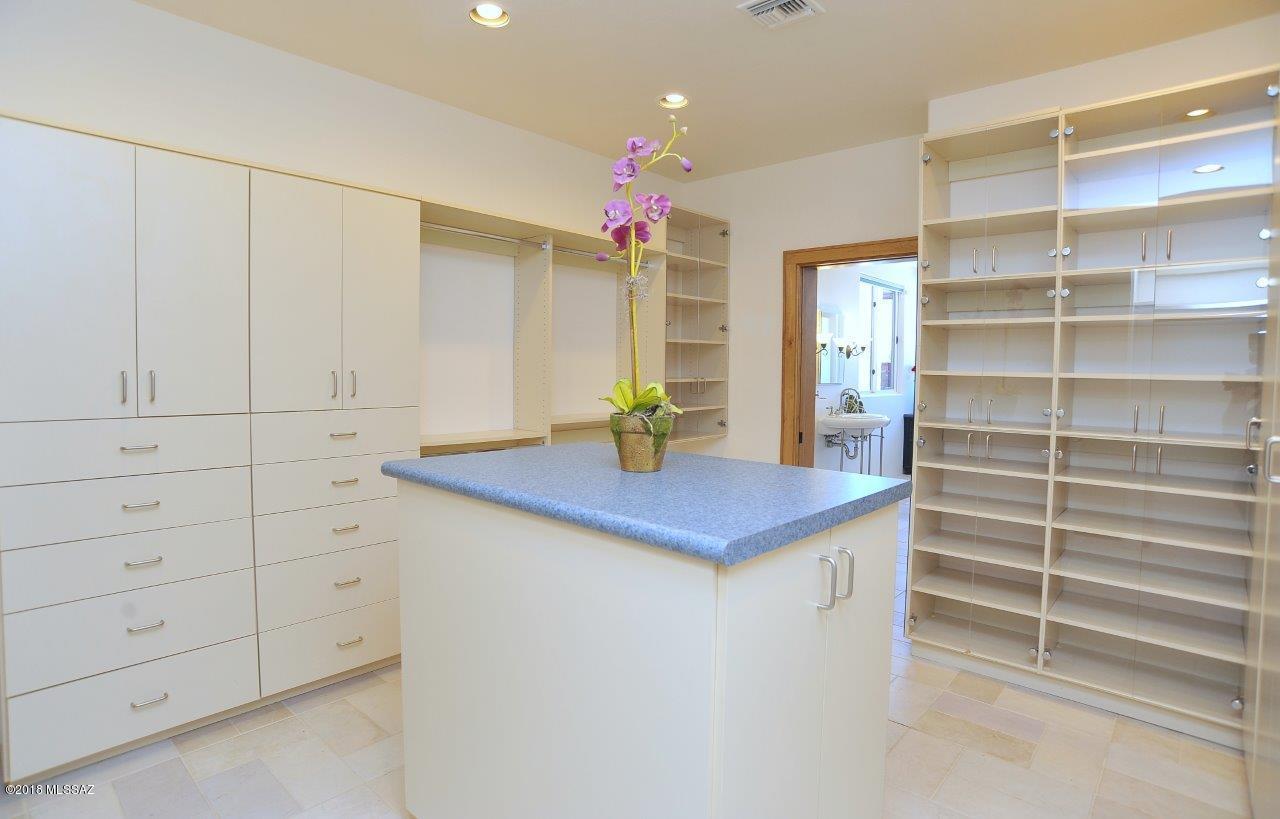 Coyote Creek (1-395) - Residential