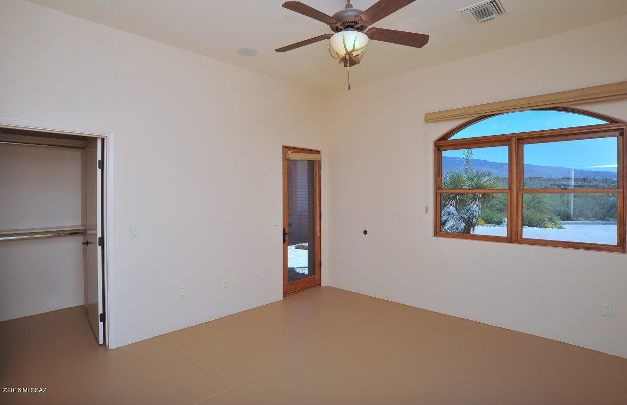 Coyote Creek (1-395) - Residential