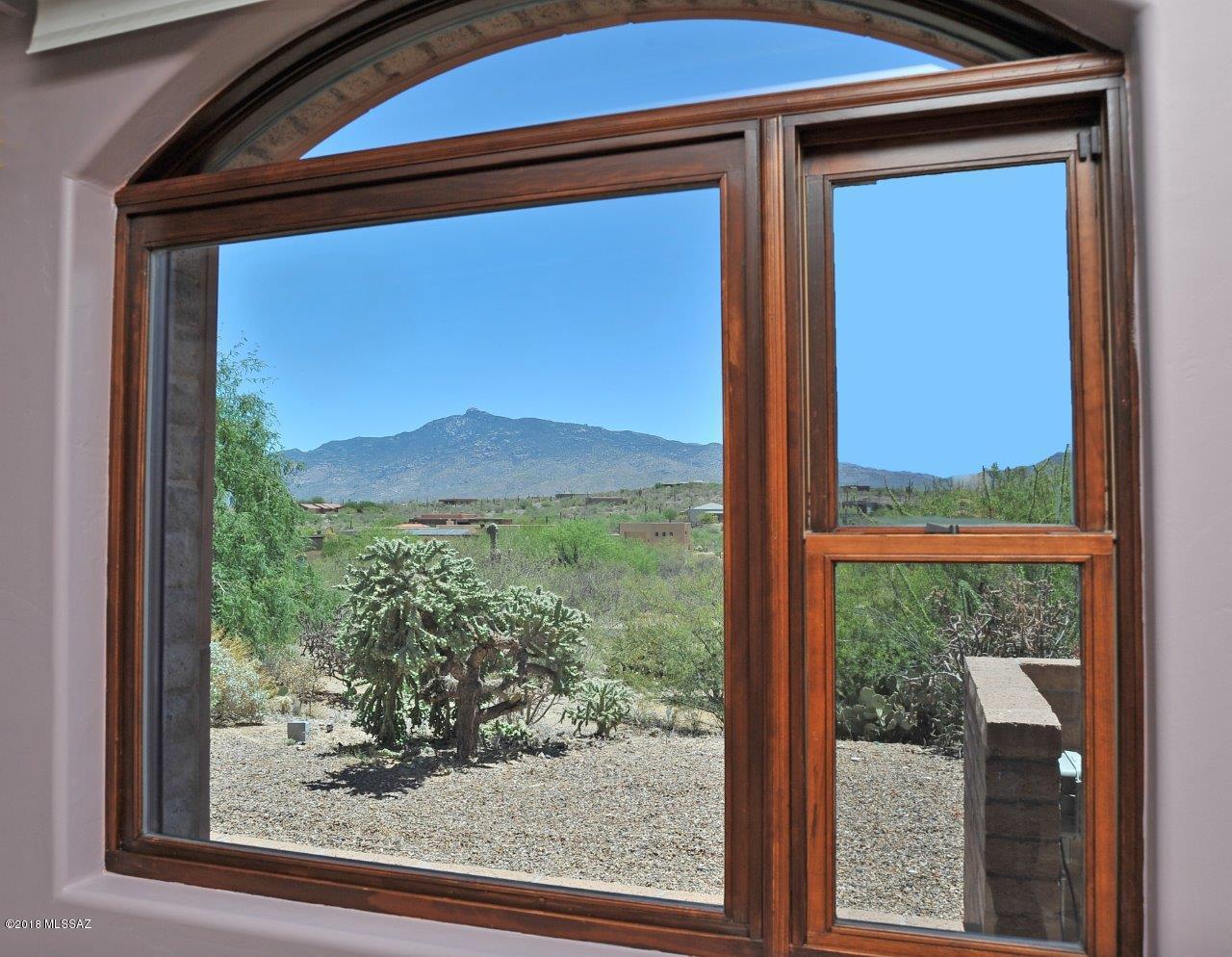 Coyote Creek (1-395) - Residential